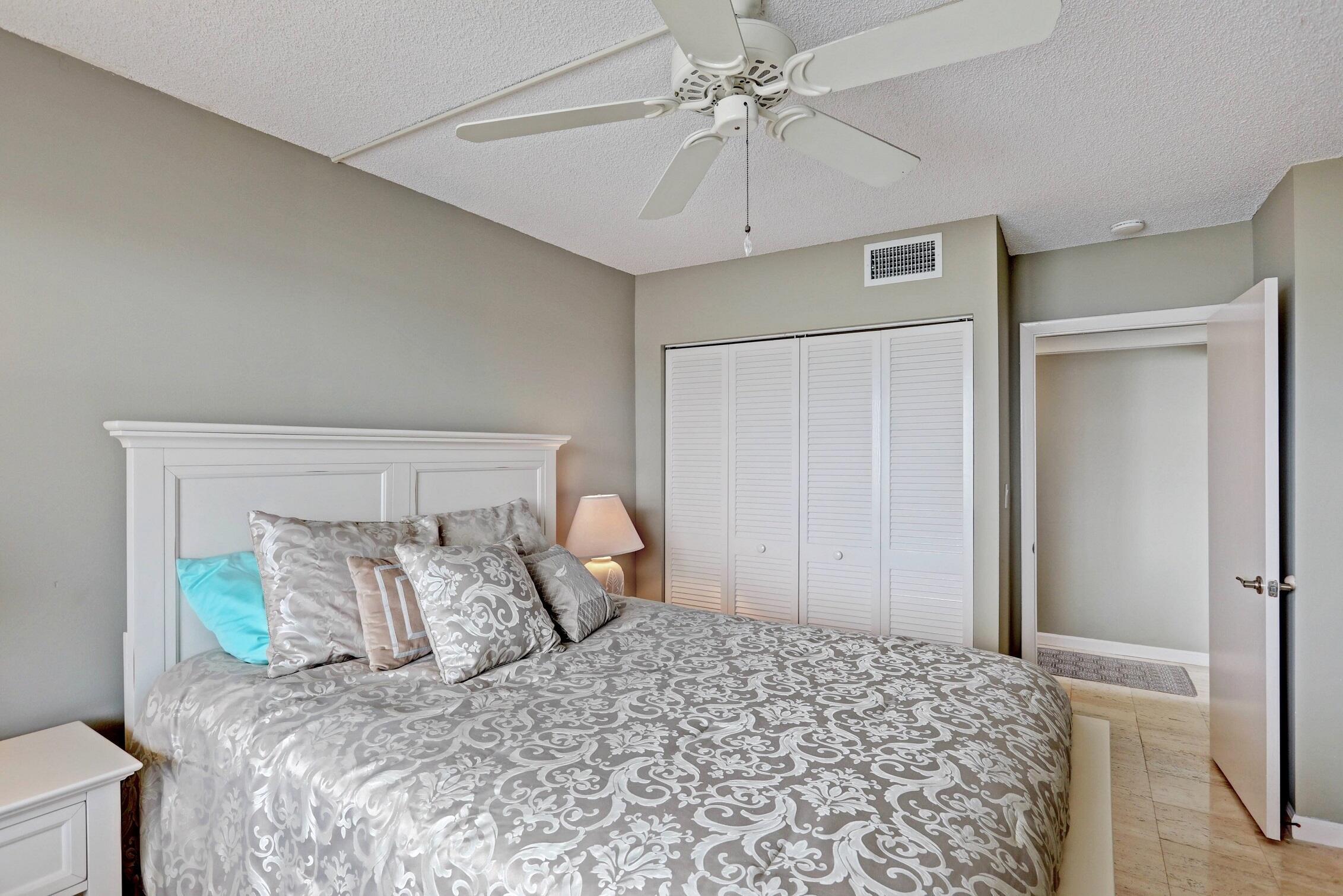 1820 New Palm Way 201
