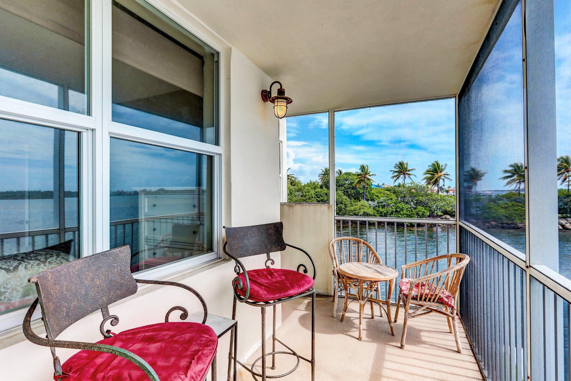 1820 New Palm Way 201