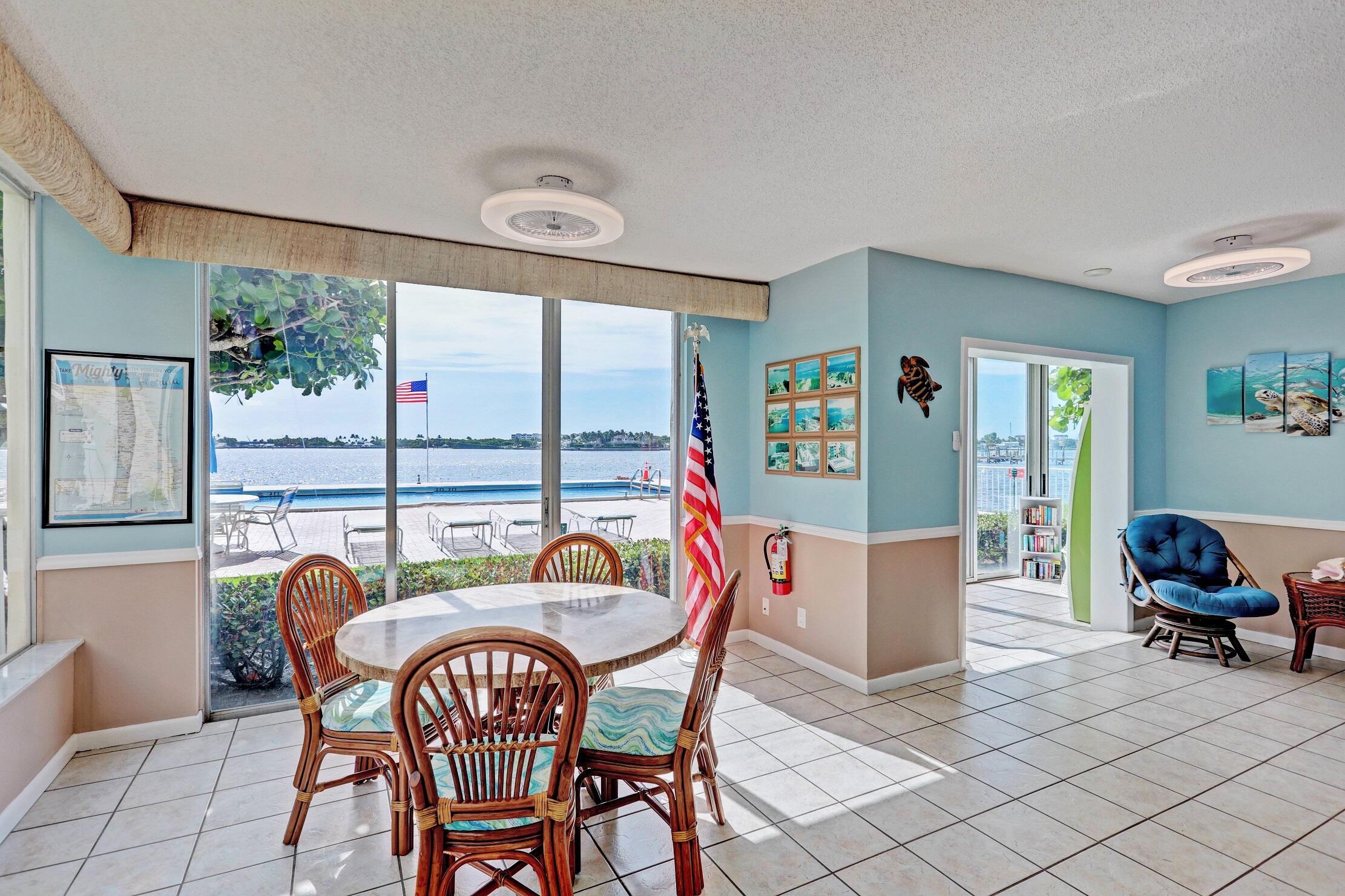 1820 New Palm Way 201