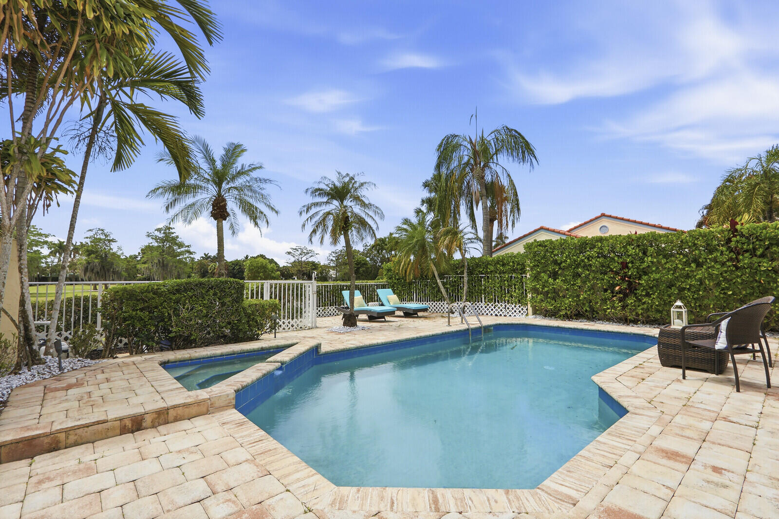 2465 Vista Del Prado Drive