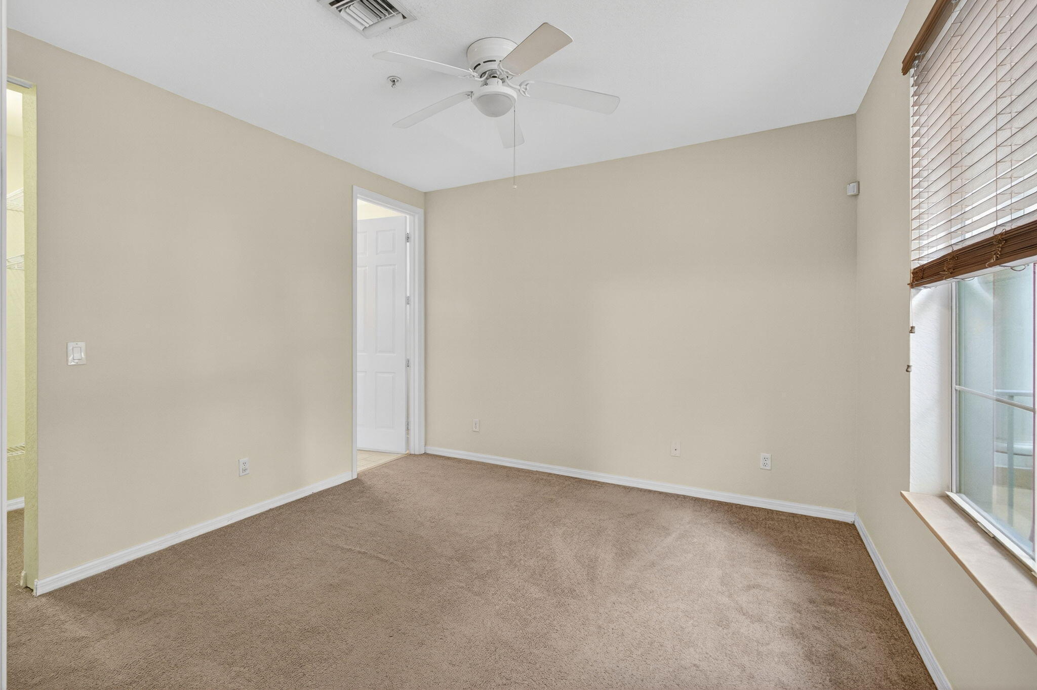 1562 Grande Cull Way