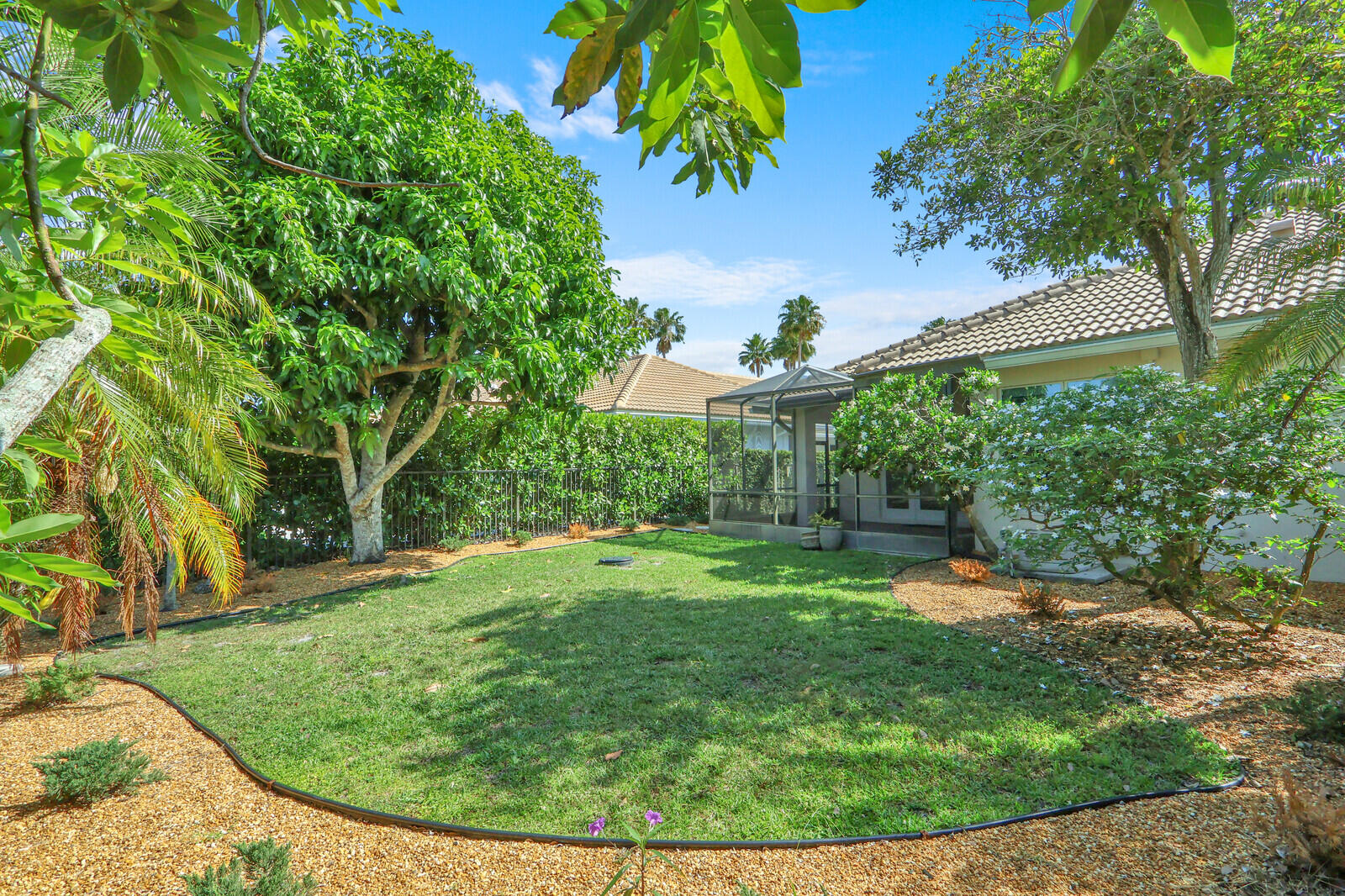 2931 Twin Oaks Way