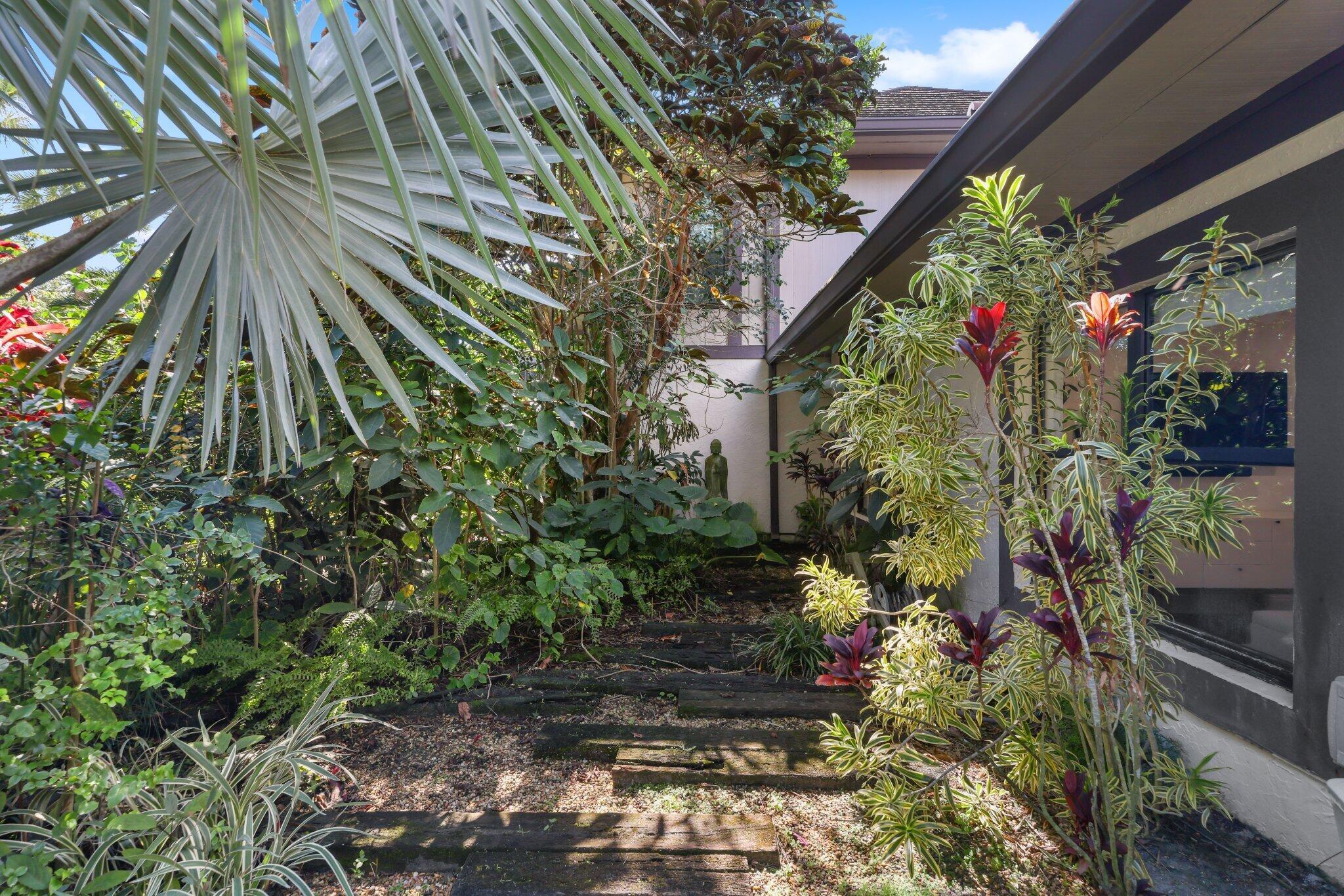 2835 Polo Island Drive H104