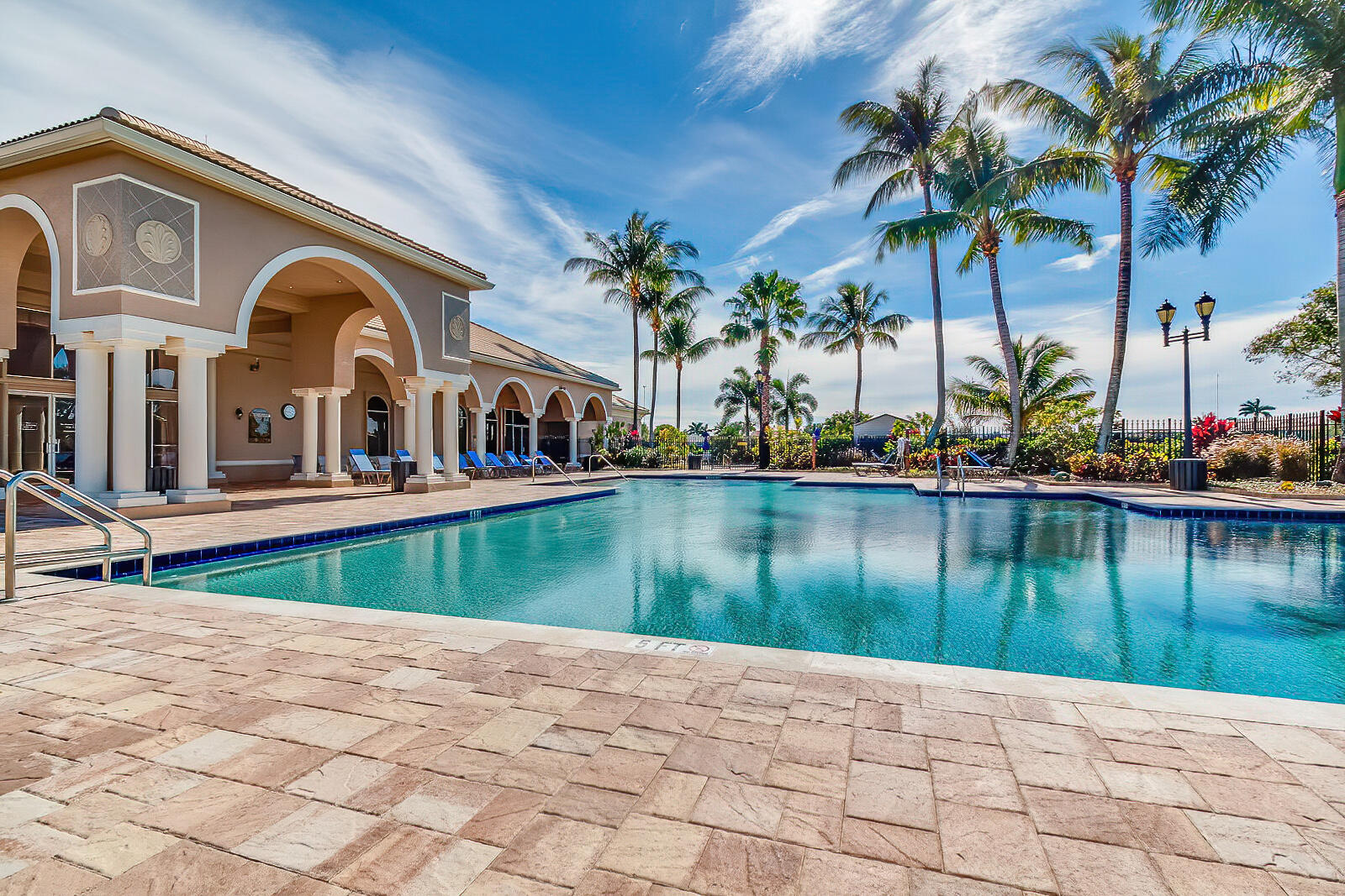 4245 Bluff Harbor Way