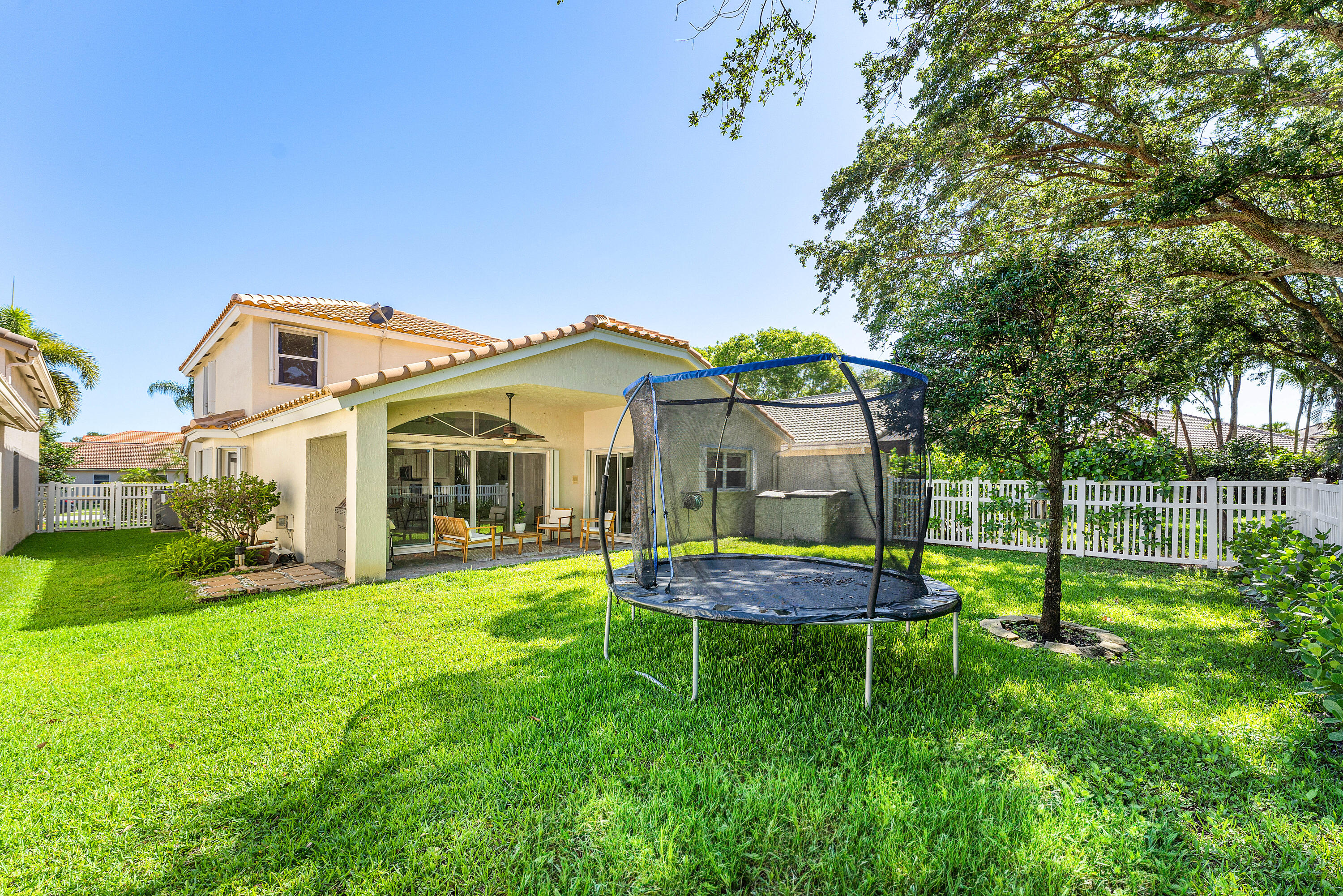 4245 Bluff Harbor Way