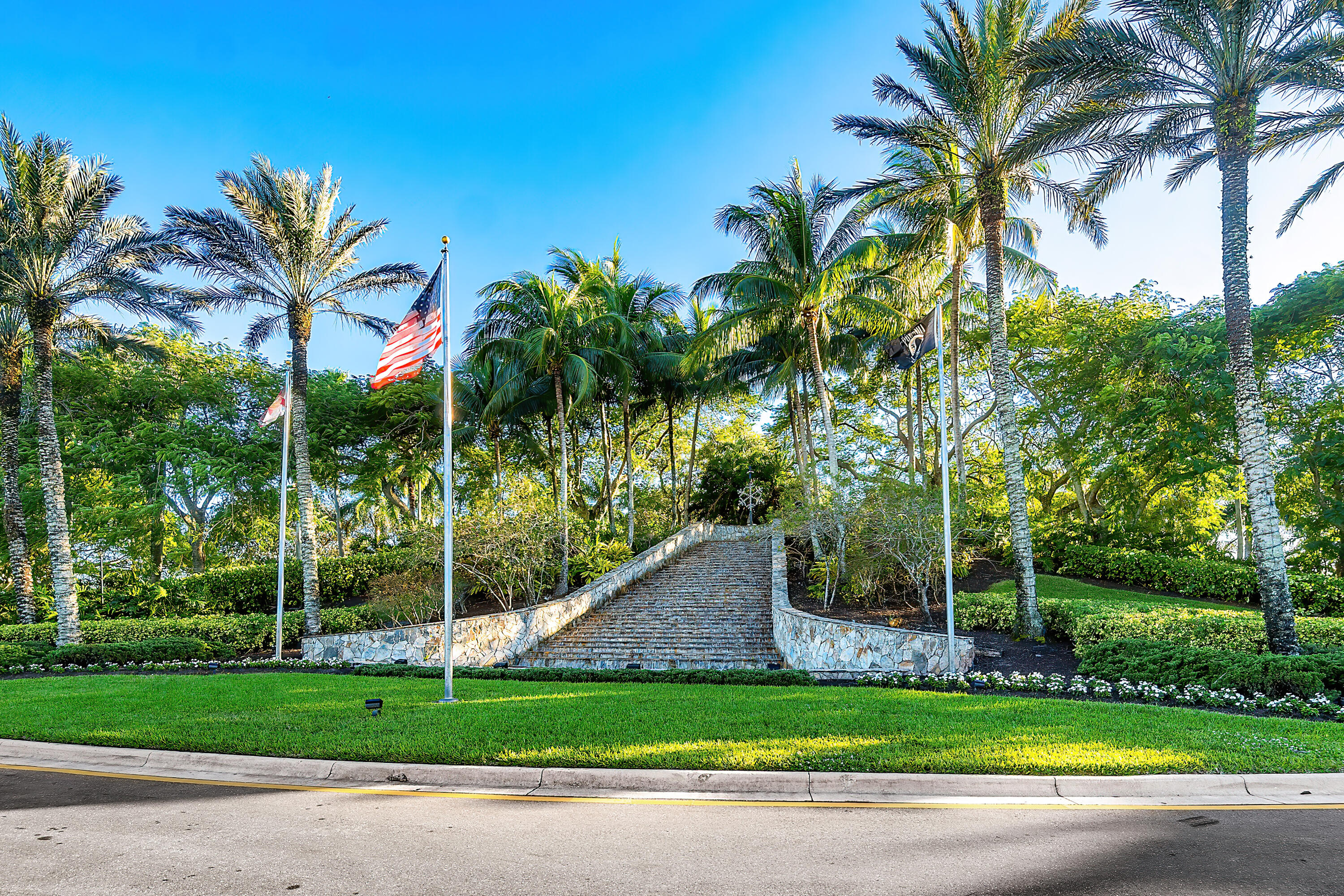 4245 Bluff Harbor Way