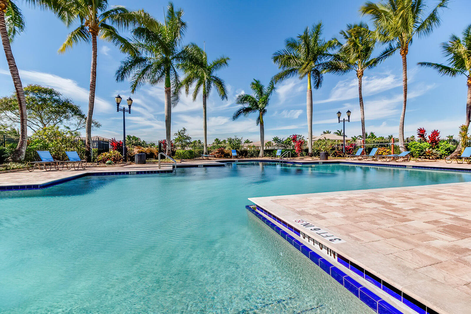 4245 Bluff Harbor Way
