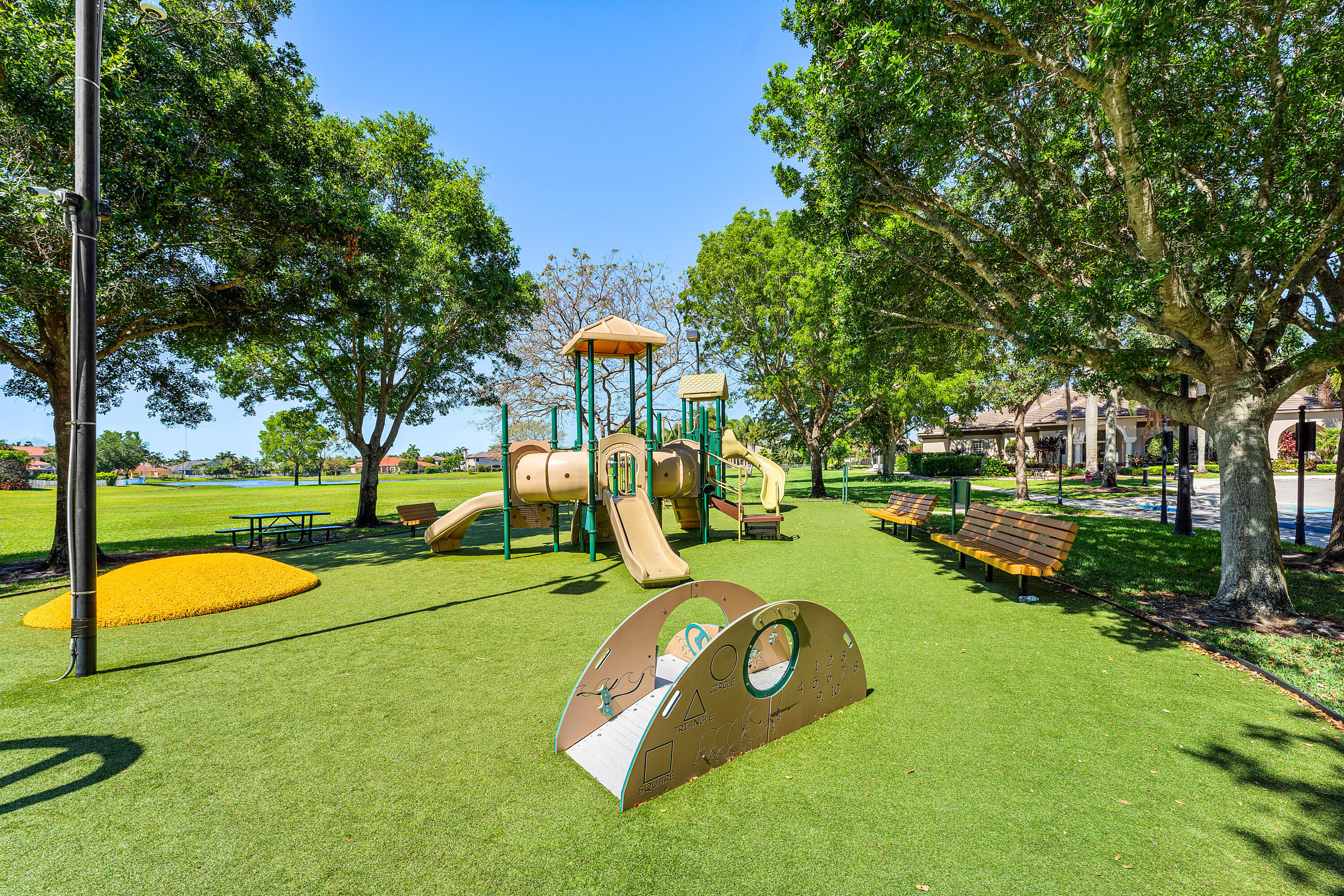 4245 Bluff Harbor Way