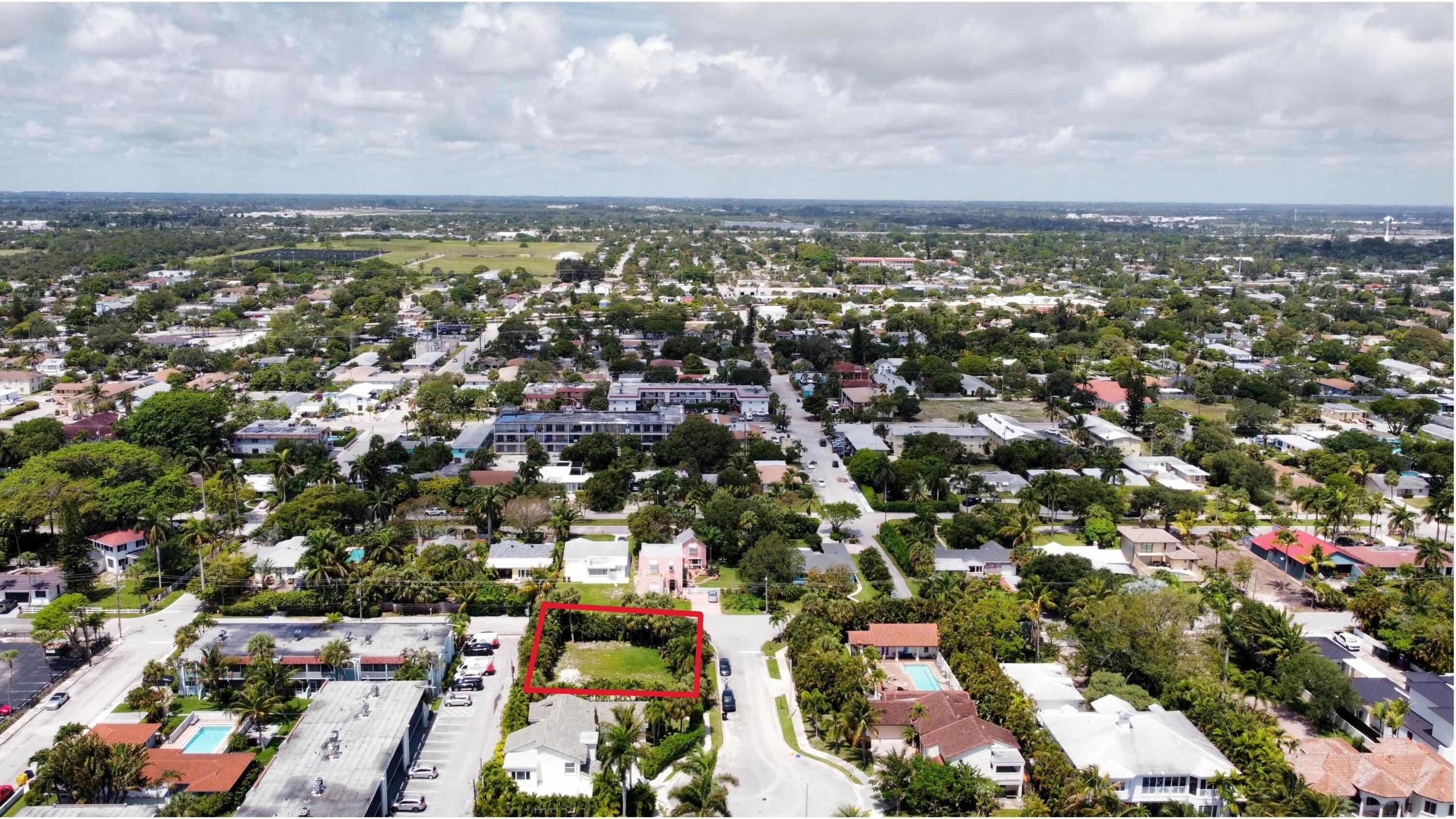 7 Lakeside Palms Court