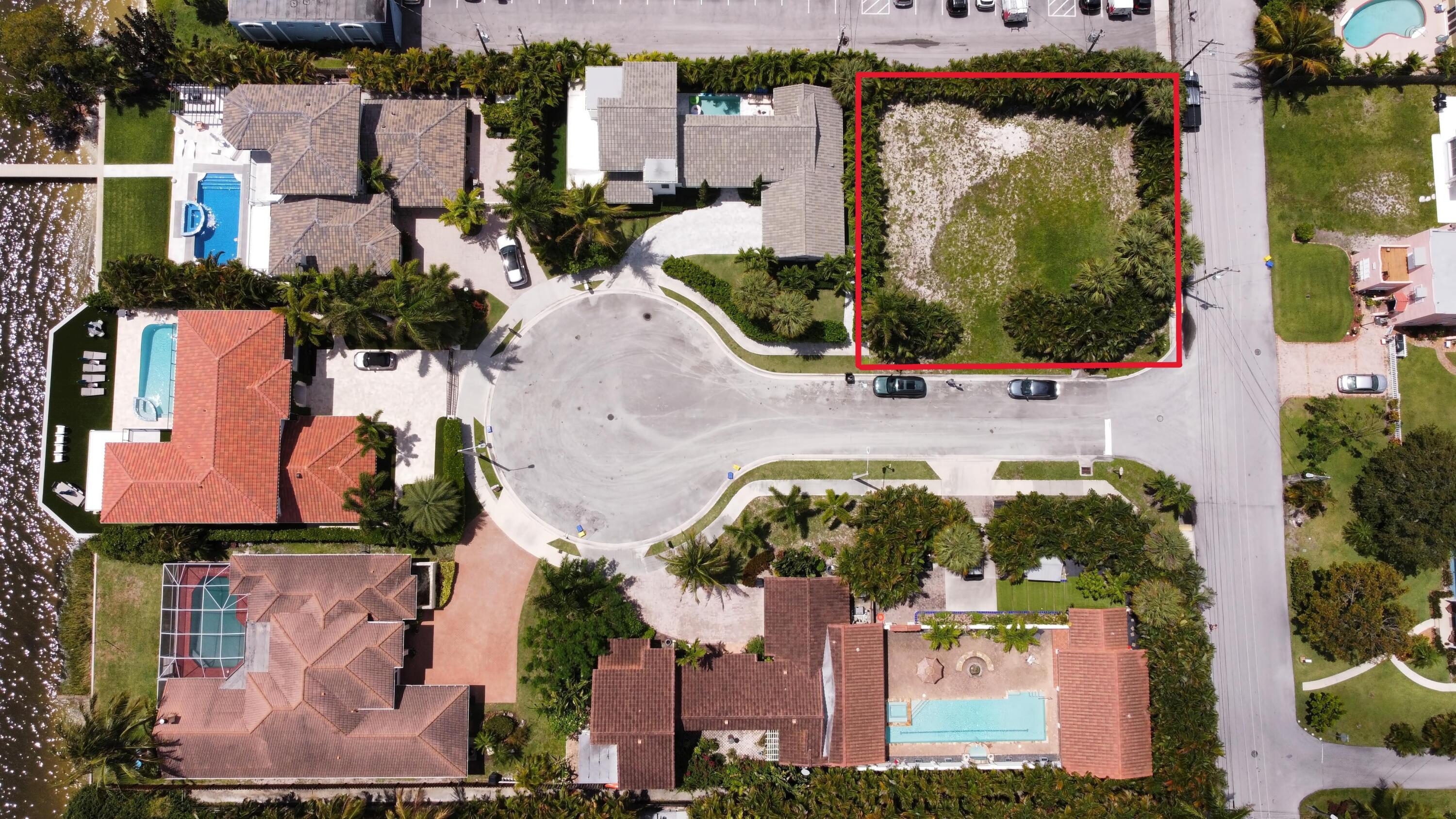 7 Lakeside Palms Court