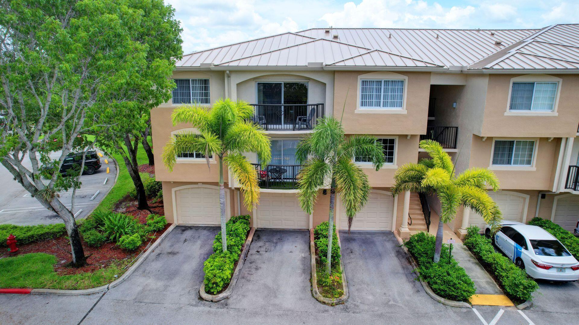 300 Crestwood Court N 307