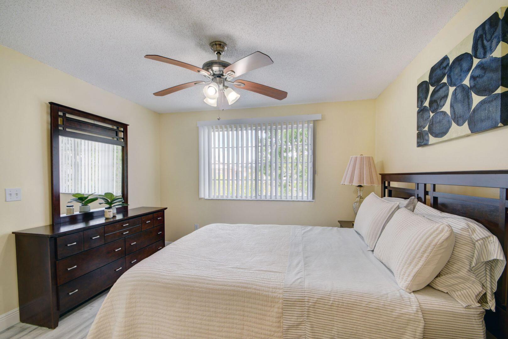 300 Crestwood Court N 307