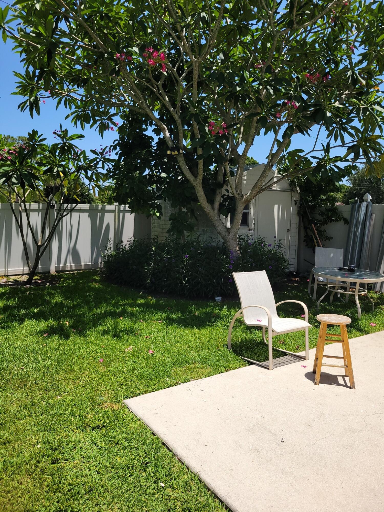 9117 Green Meadows Way
