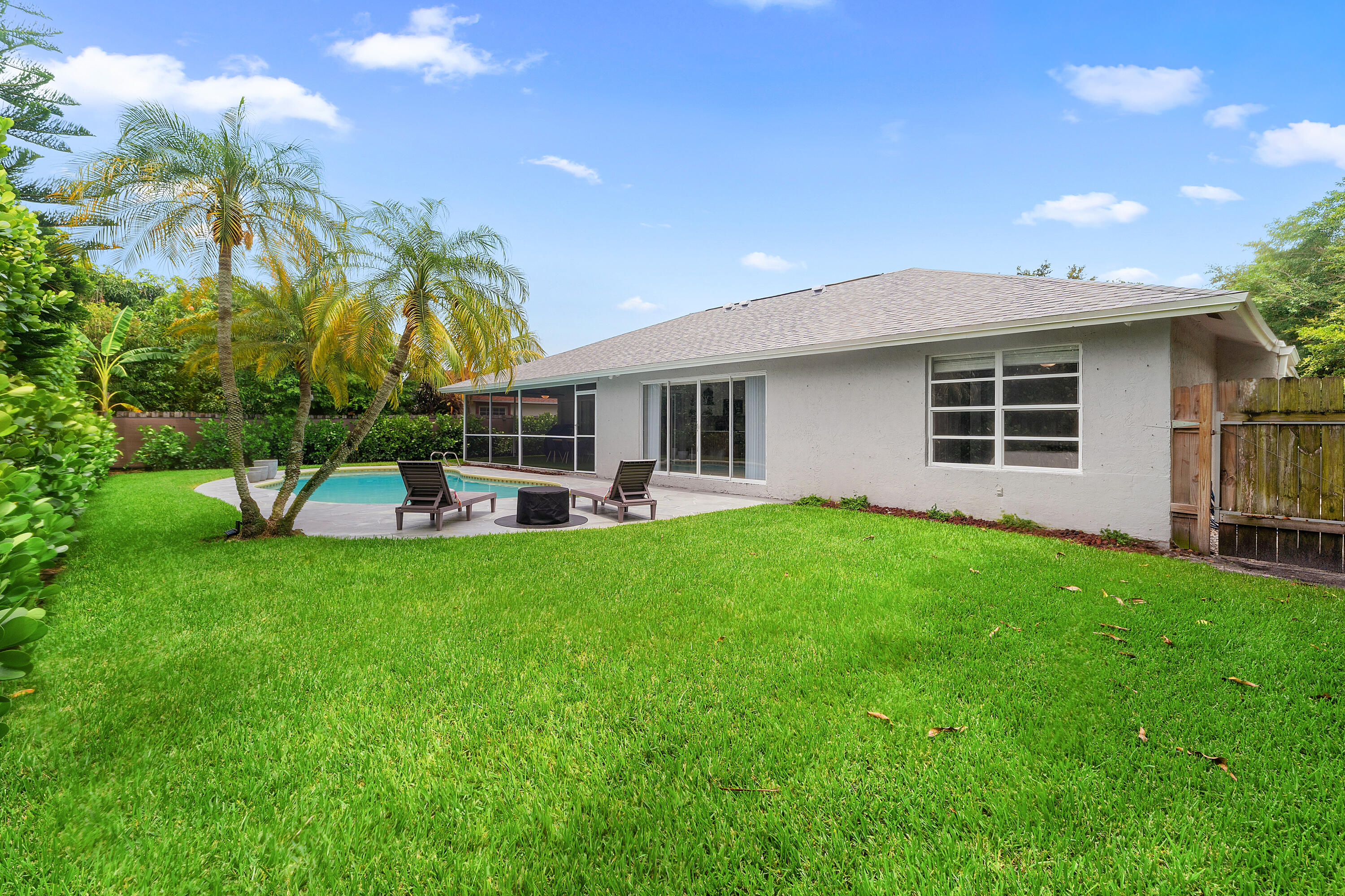 1739 Brae Burn Place