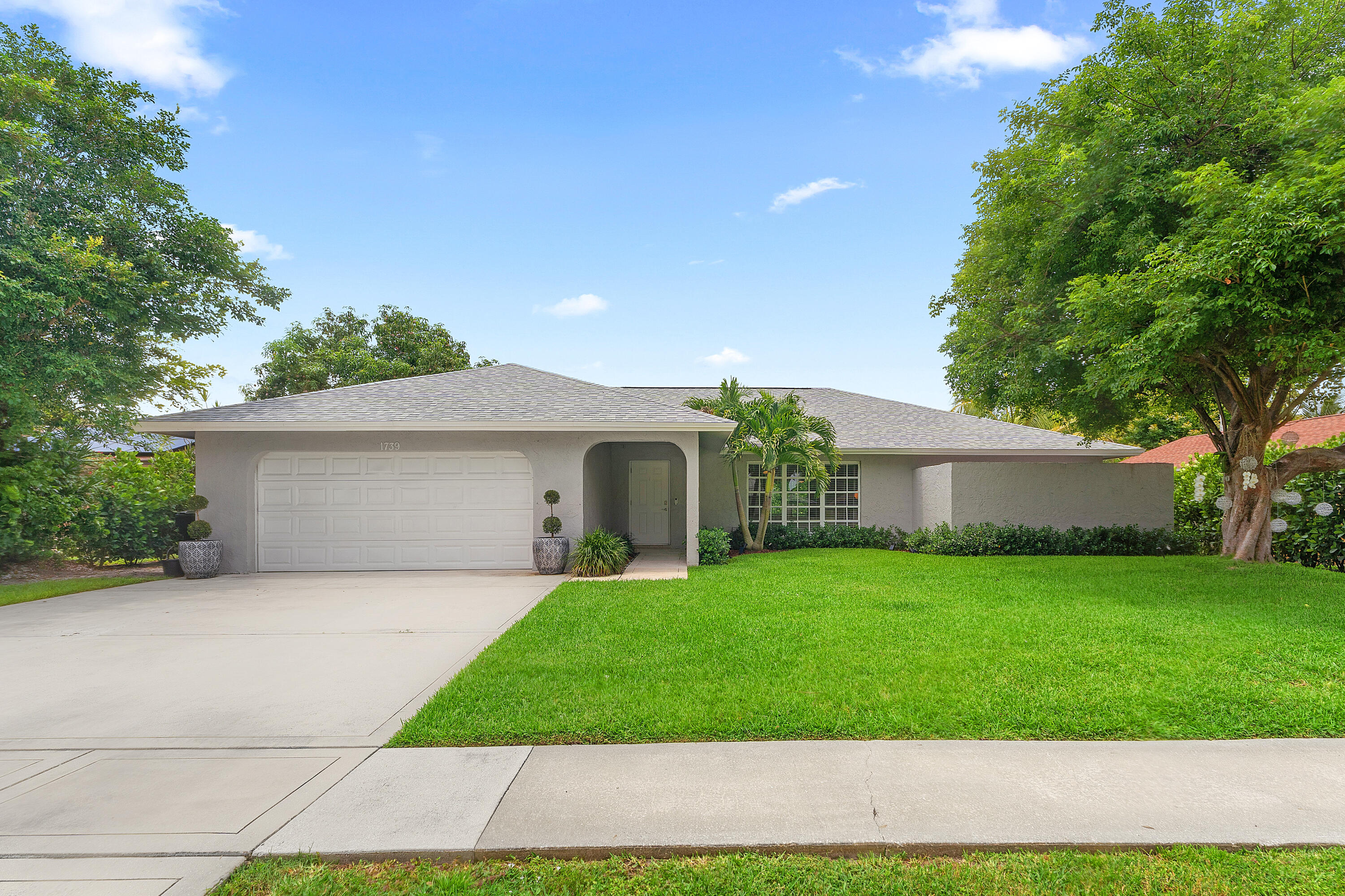 1739 Brae Burn Place