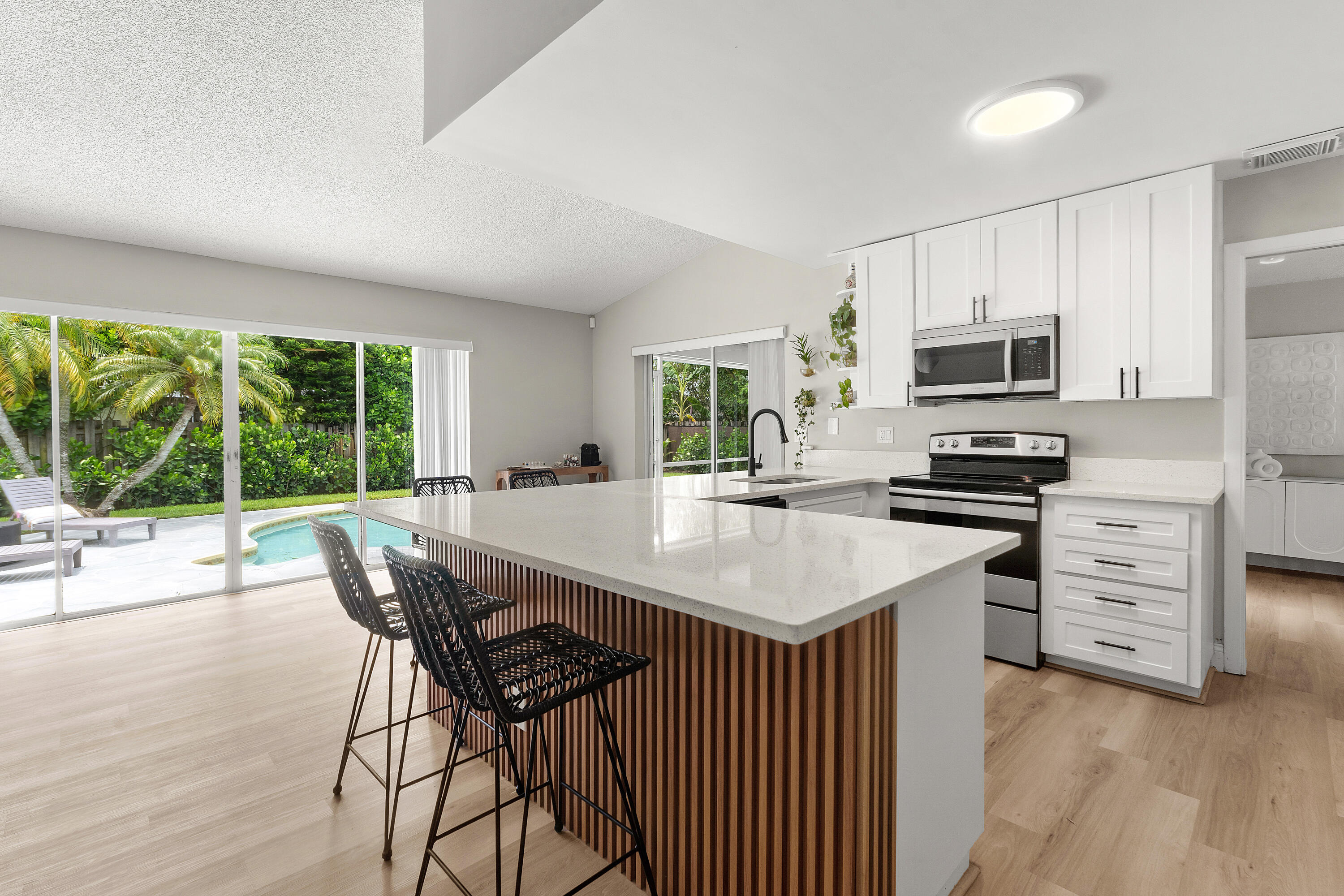 1739 Brae Burn Place
