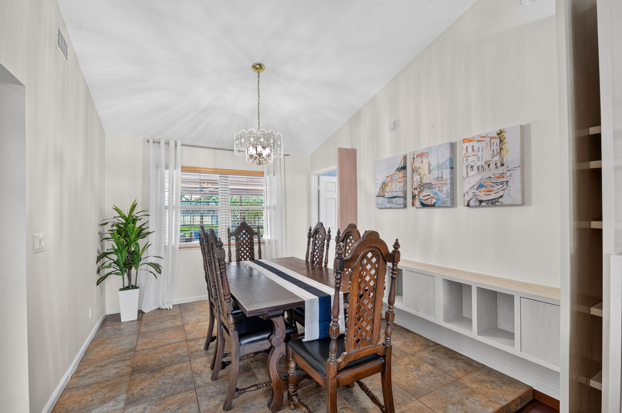 93 Santa Monica Avenue