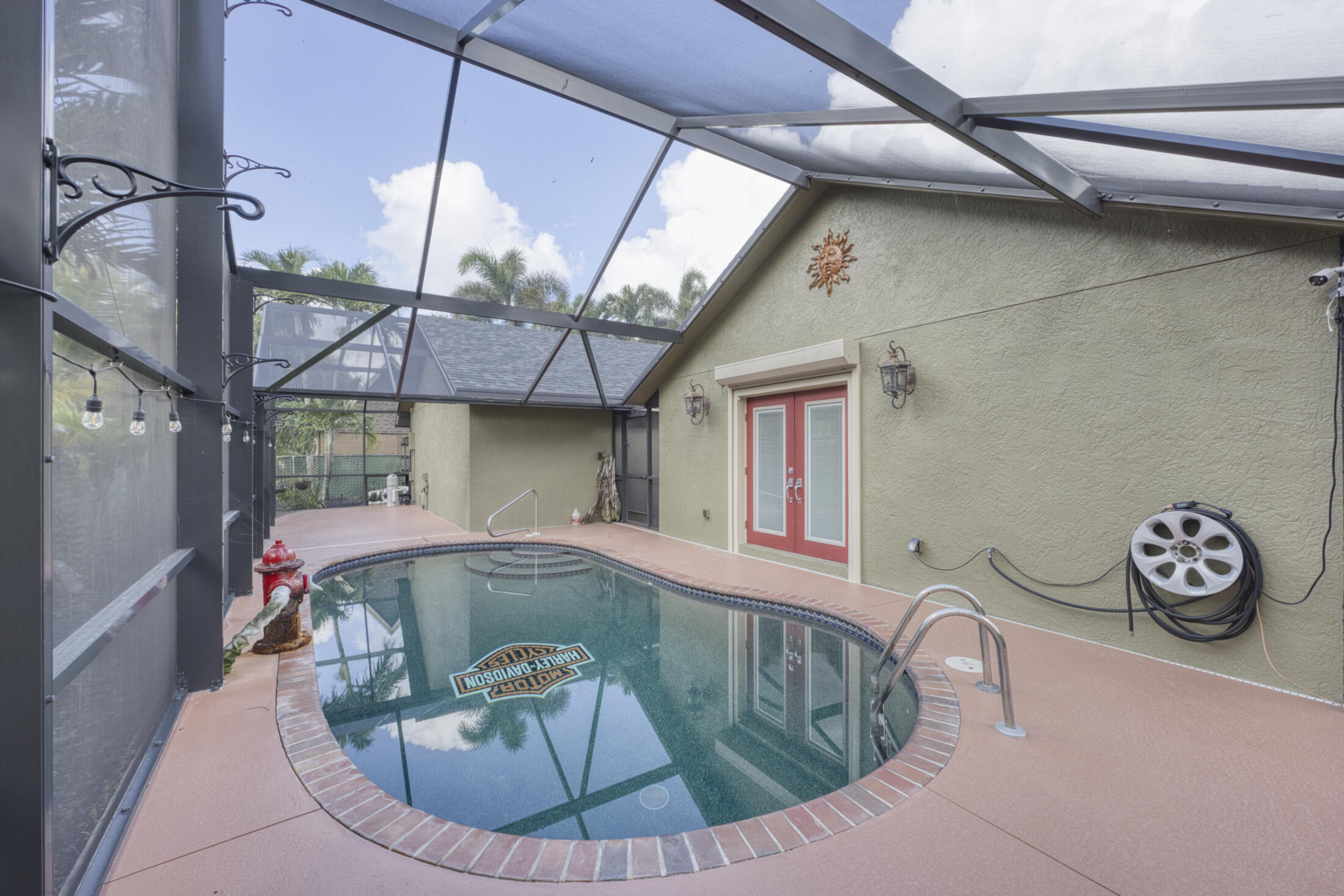 1672 ERIE Terrace