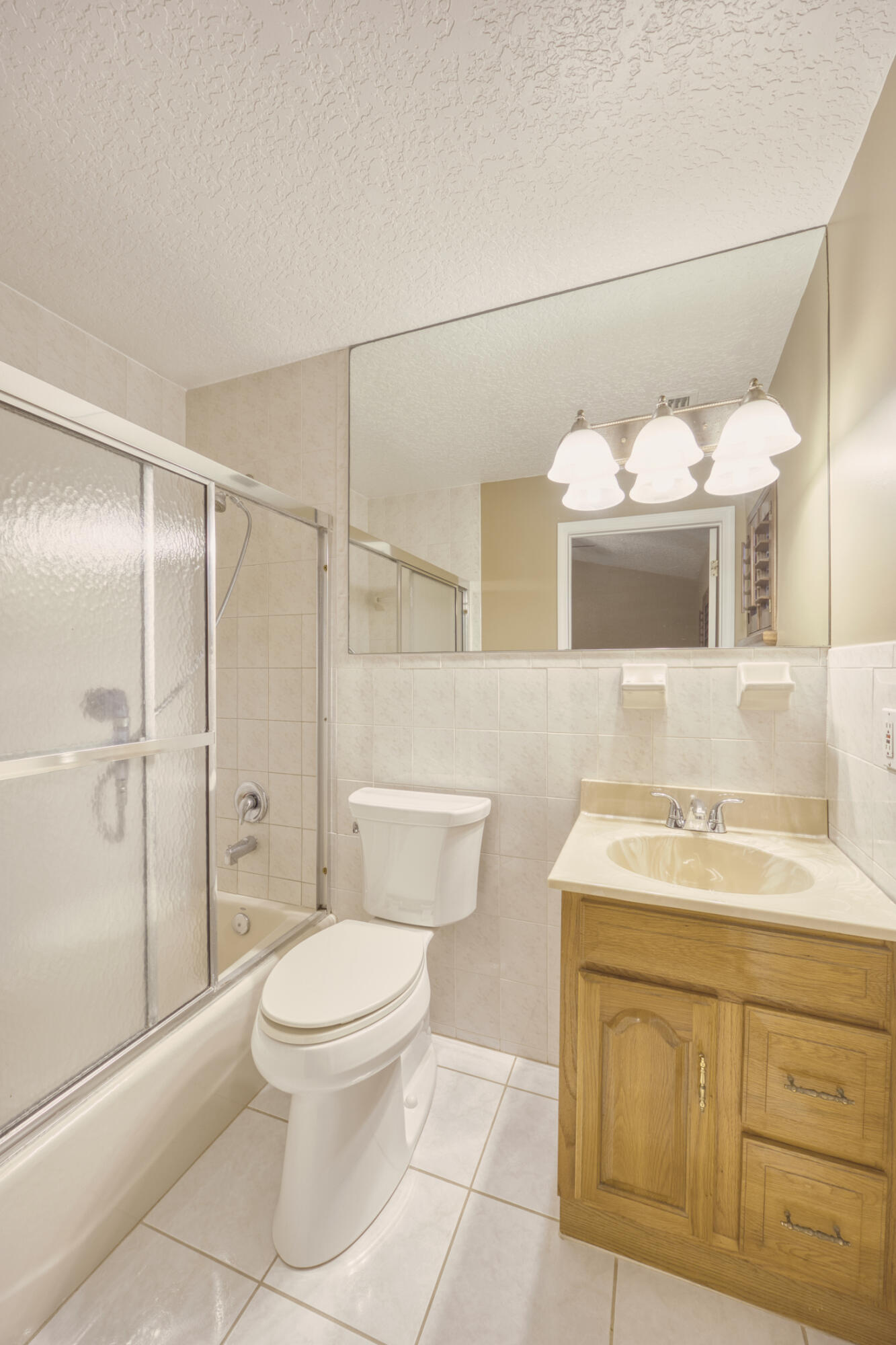 1672 ERIE Terrace
