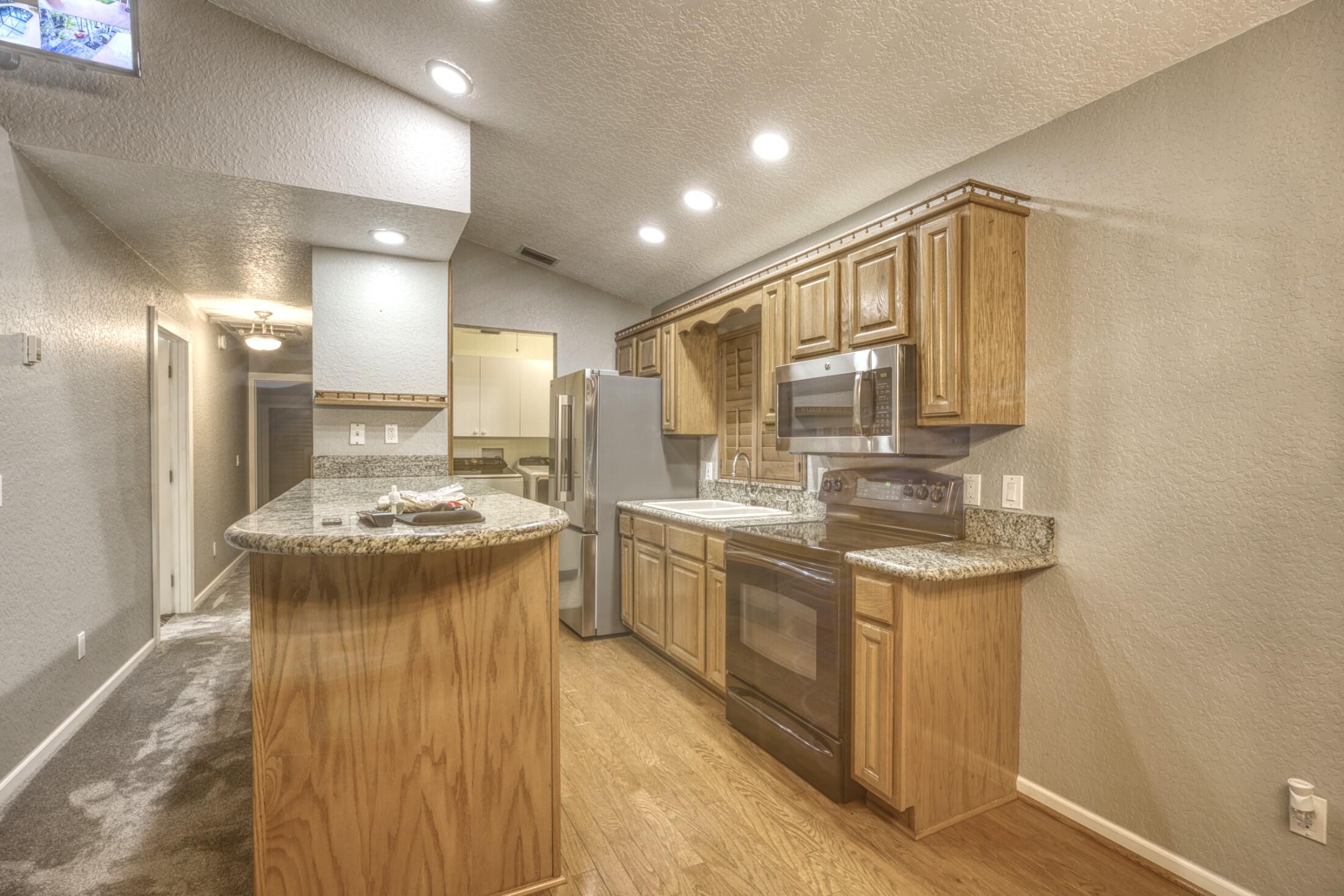 1672 ERIE Terrace