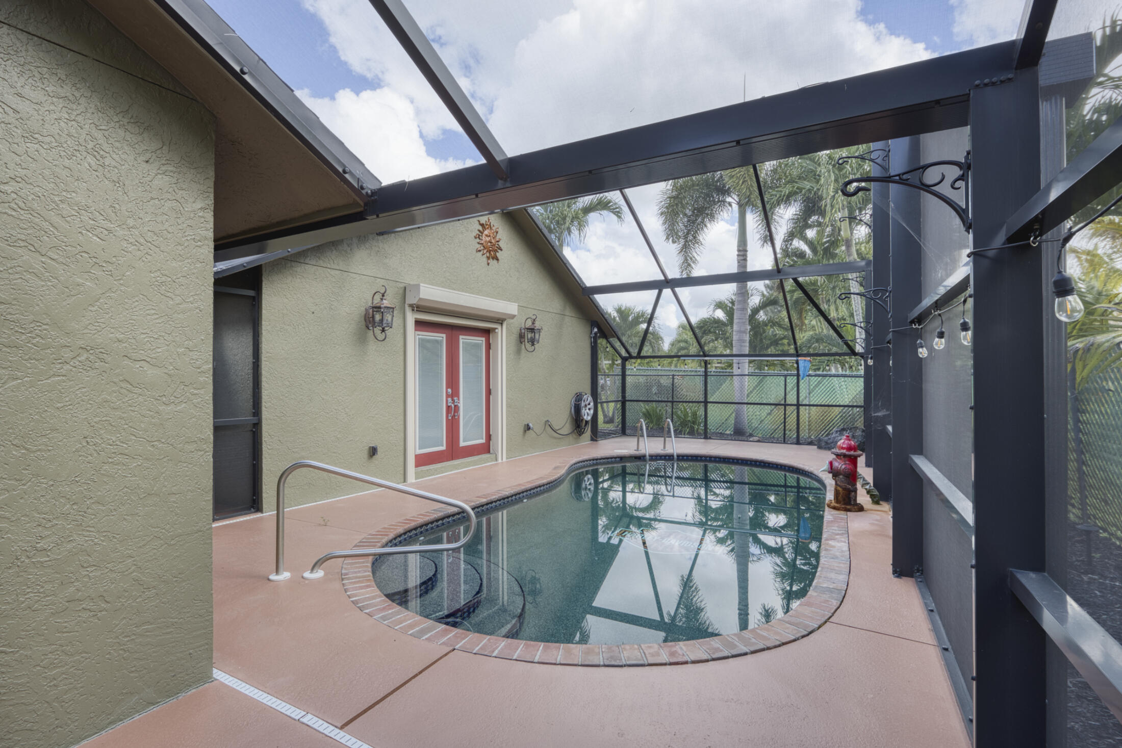1672 ERIE Terrace