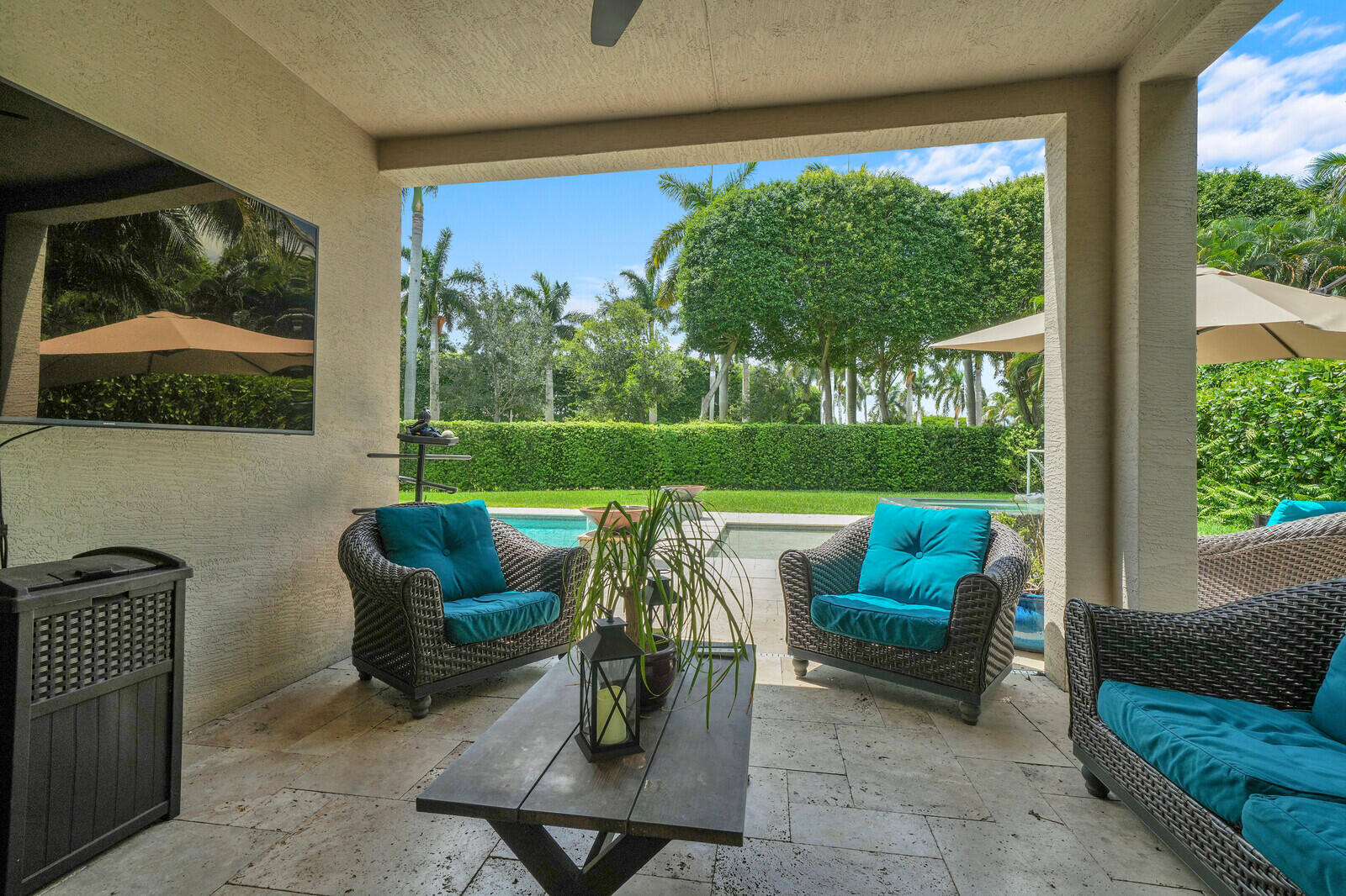 9535 PHIPPS Lane