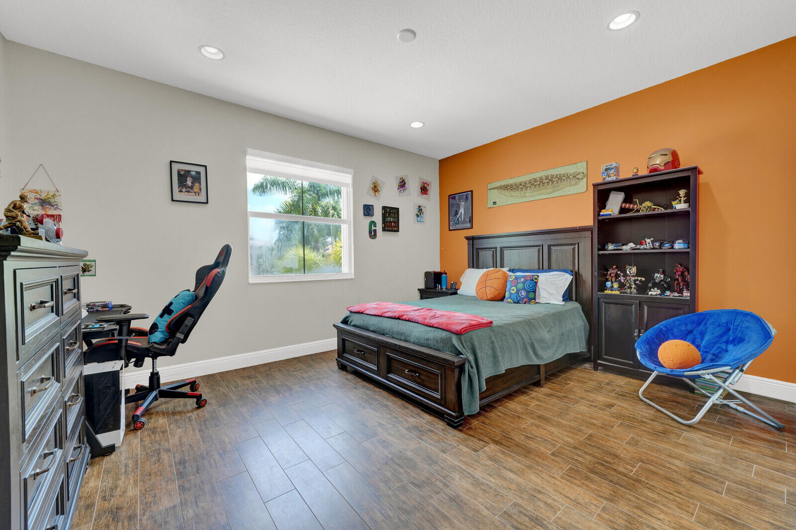 9535 PHIPPS Lane