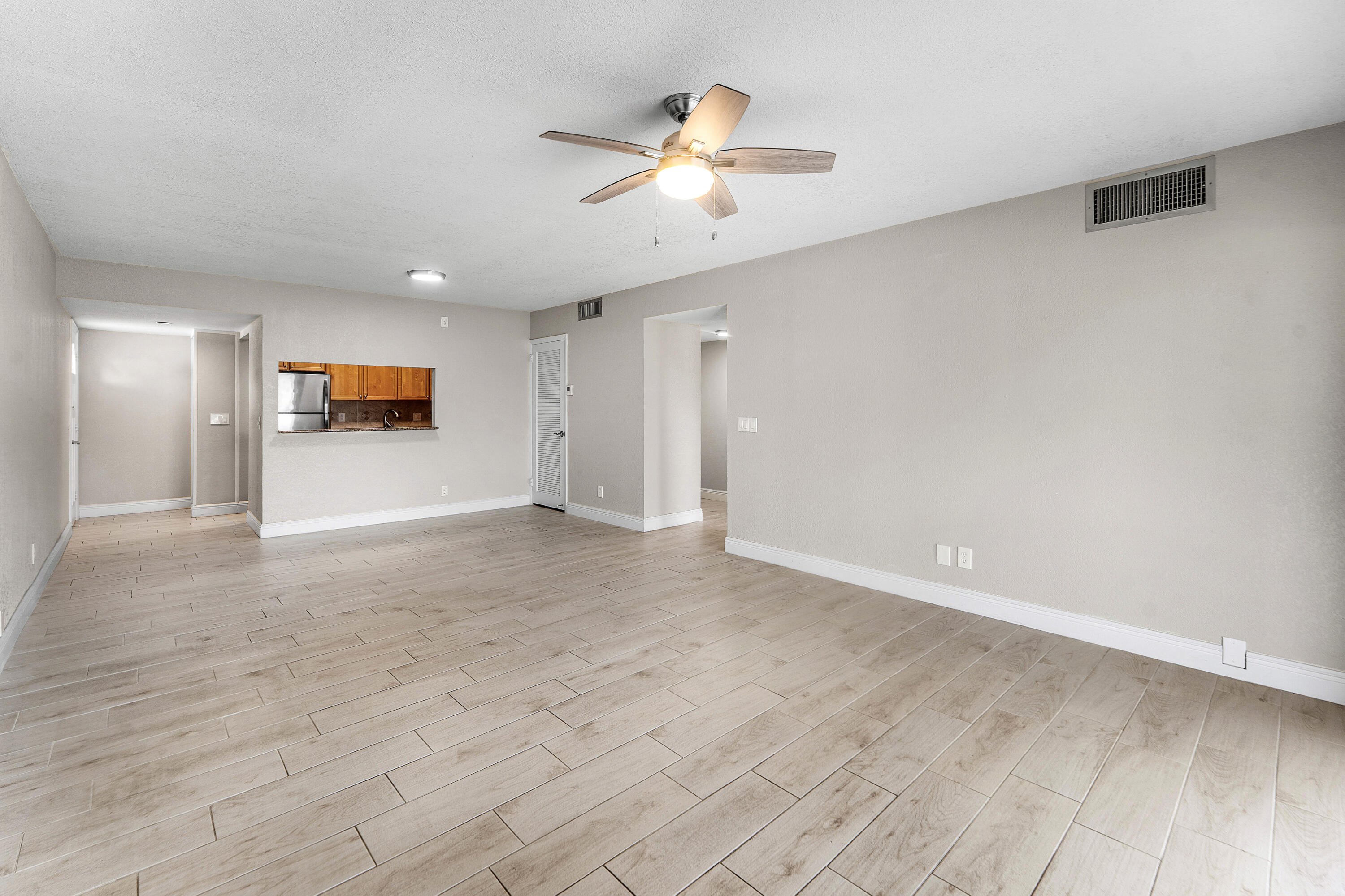 12005 POINCIANA Boulevard 209