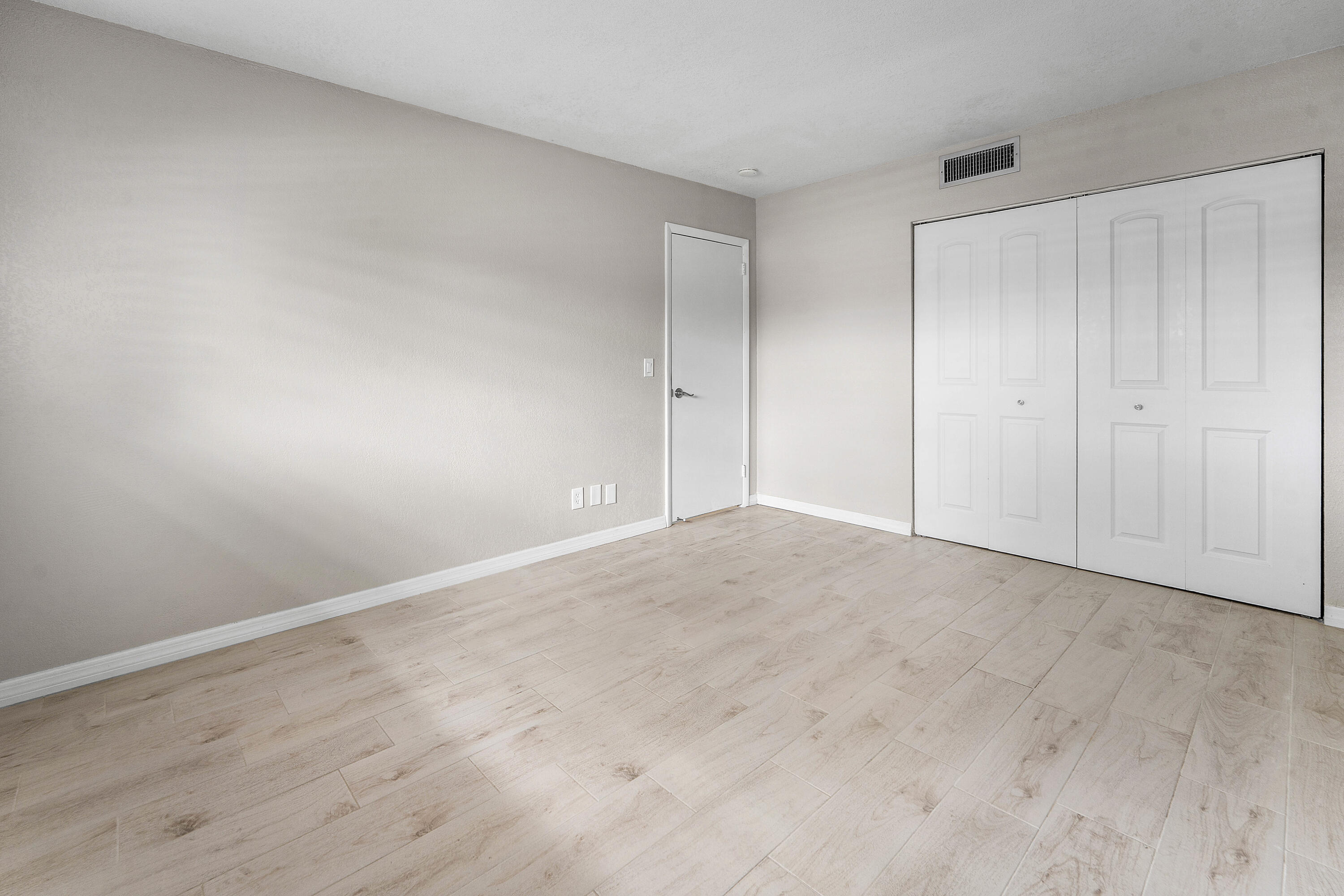 12005 POINCIANA Boulevard 209