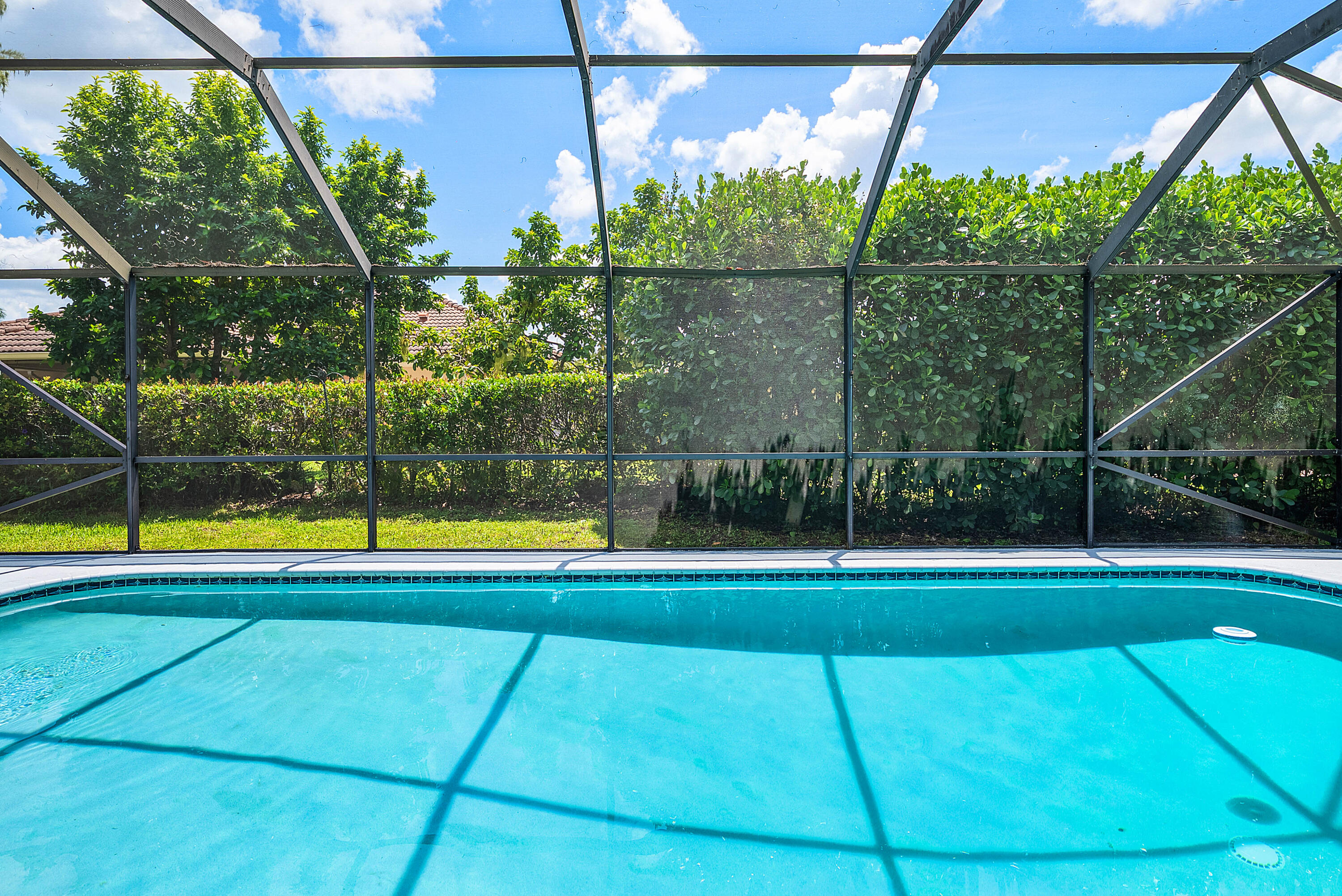 1506 WILTSHIRE VILLAGE Drive