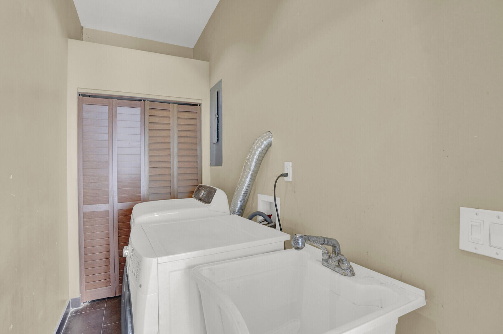 11231 IRA Lane