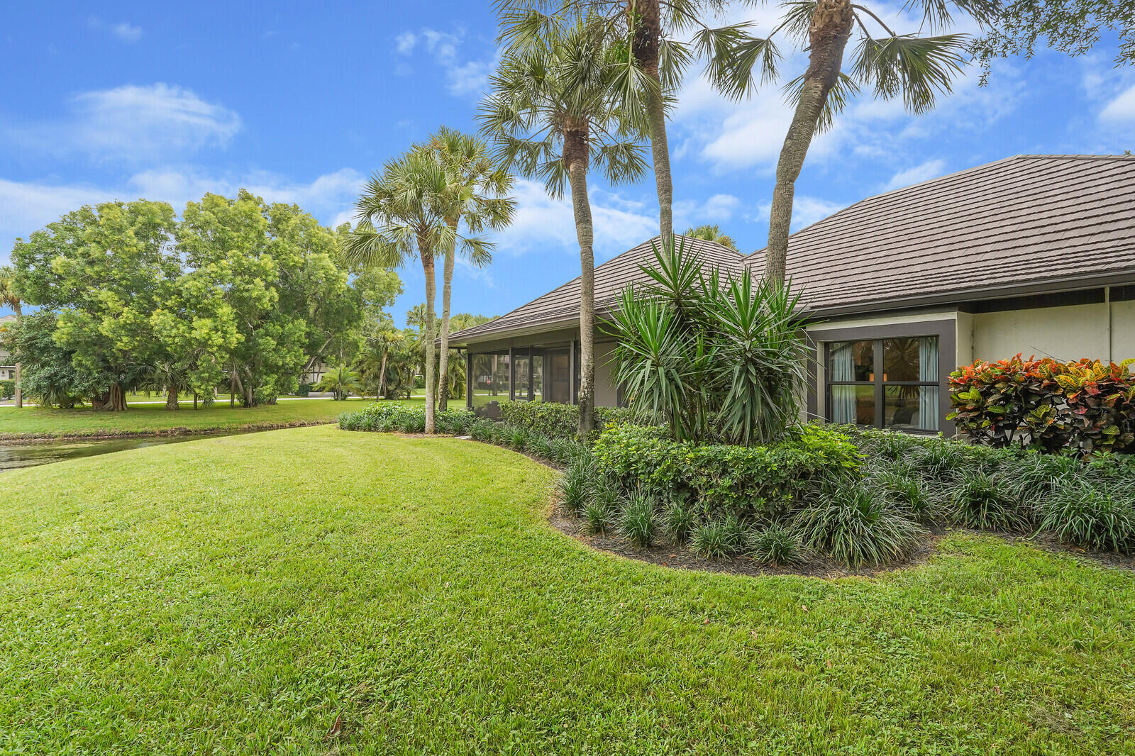 2735 POLO ISLAND Drive K104