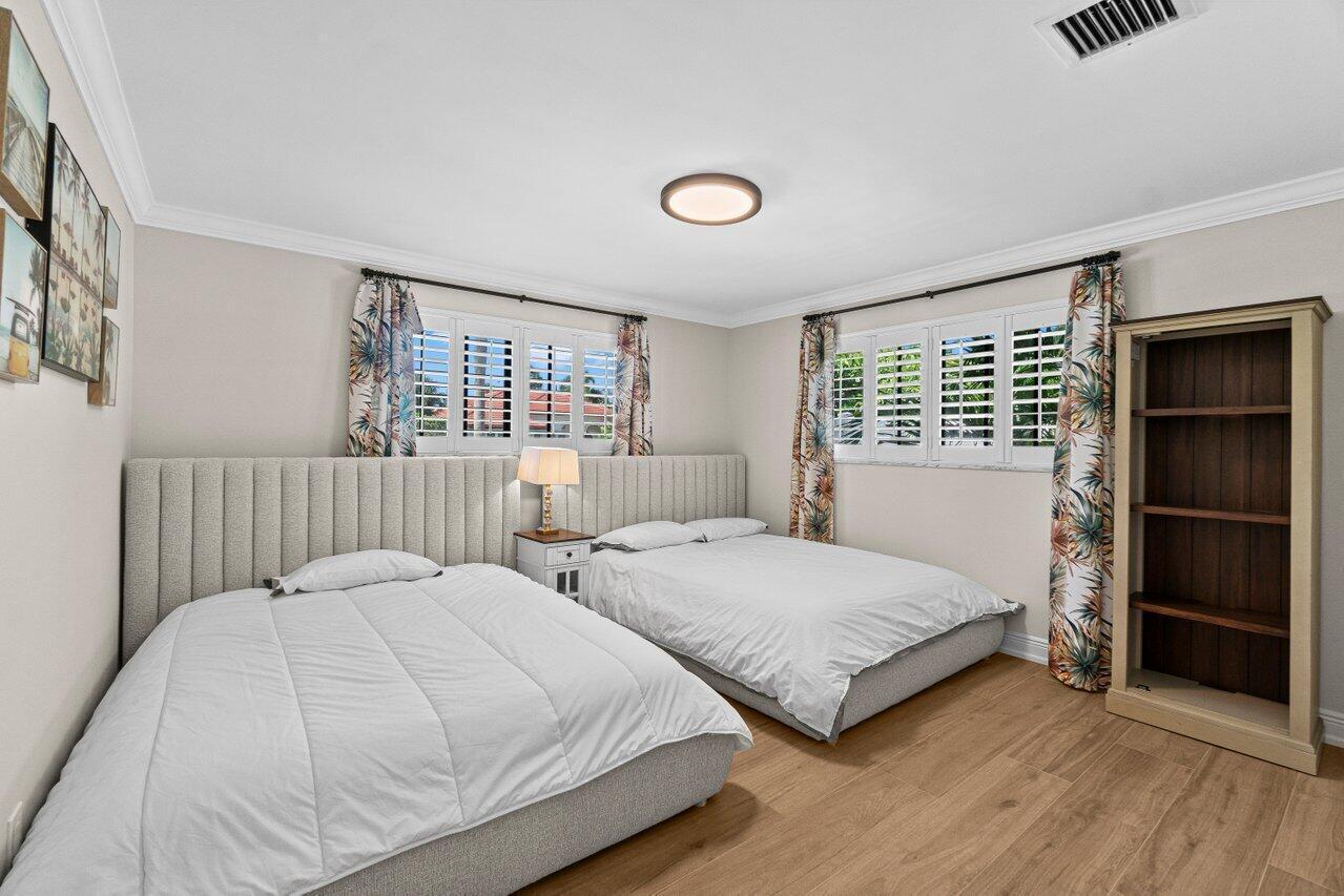 800 SW 5TH Street