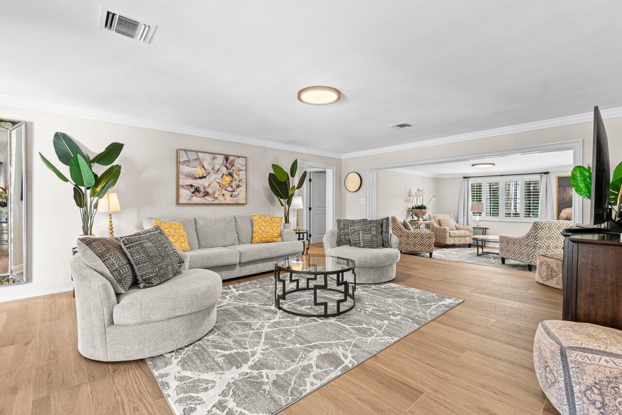 800 SW 5TH Street