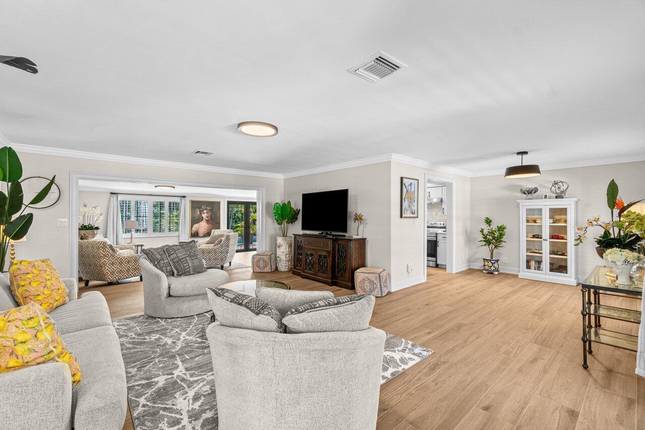 800 SW 5TH Street