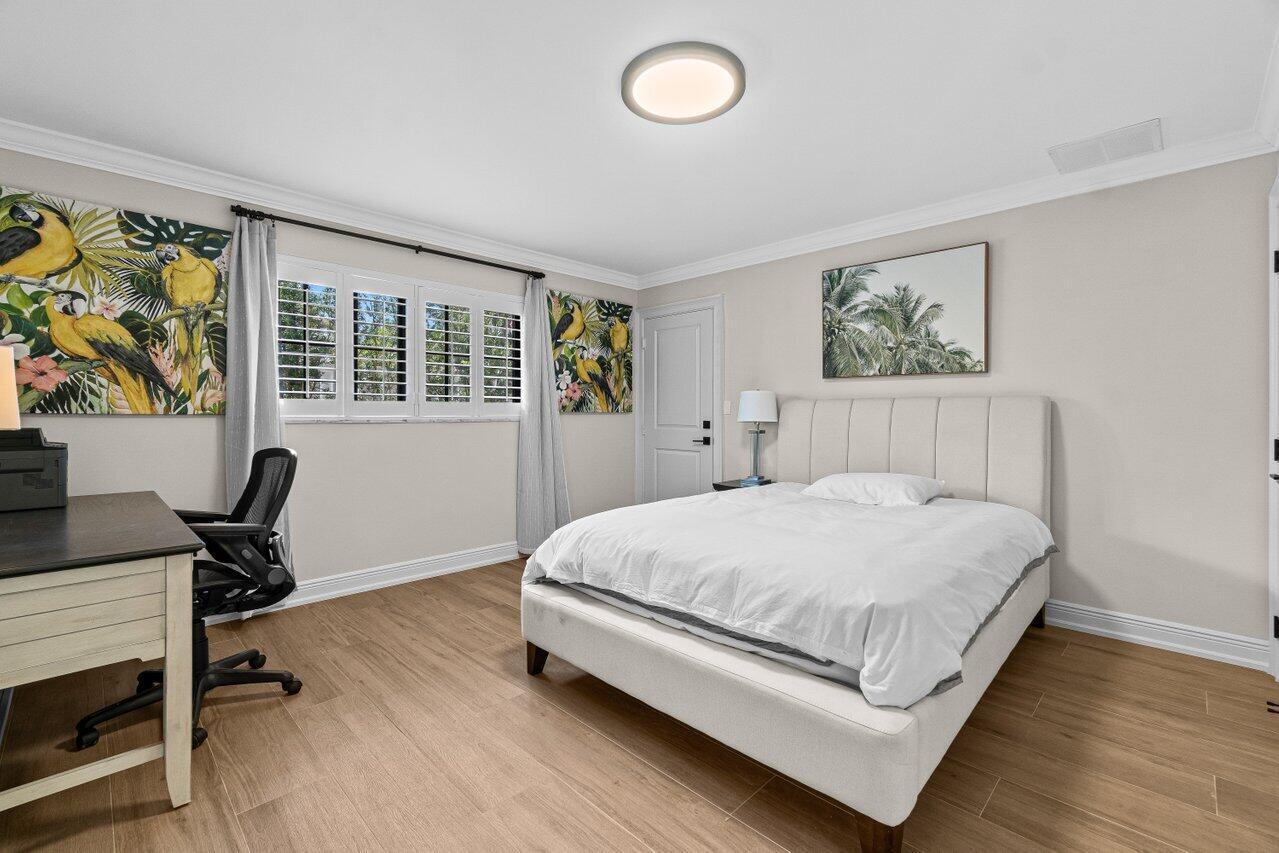 800 SW 5TH Street