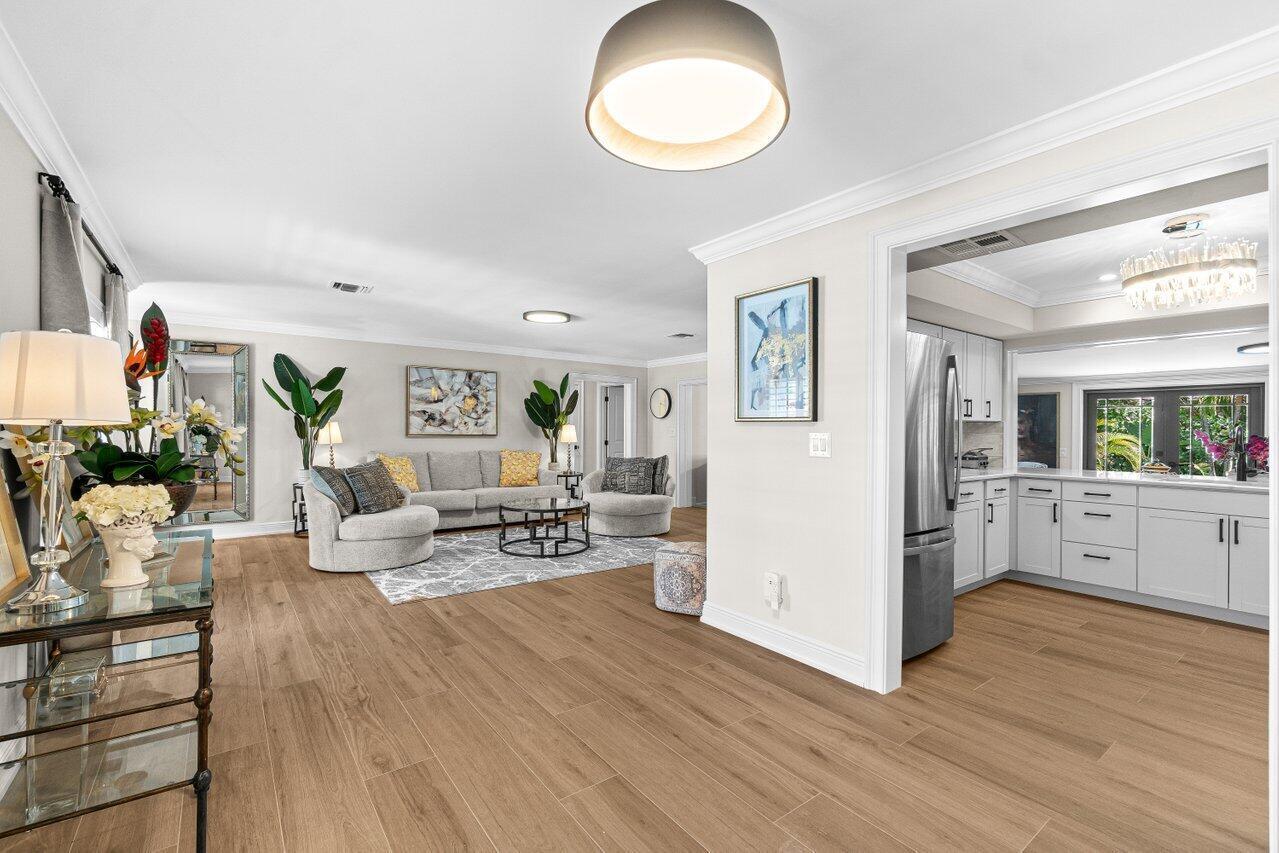 800 SW 5TH Street