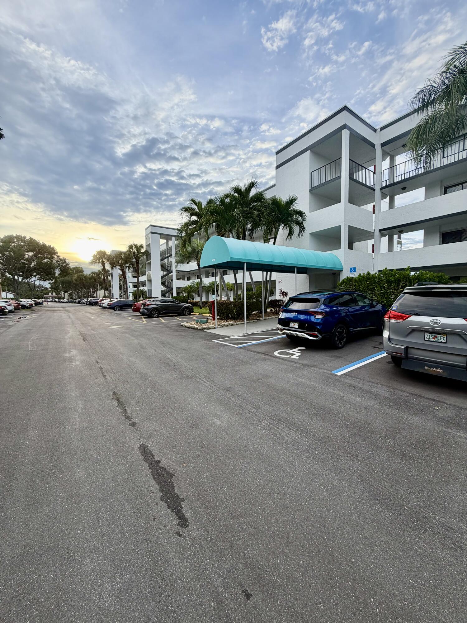 4725 LUCERNE LAKES E 214