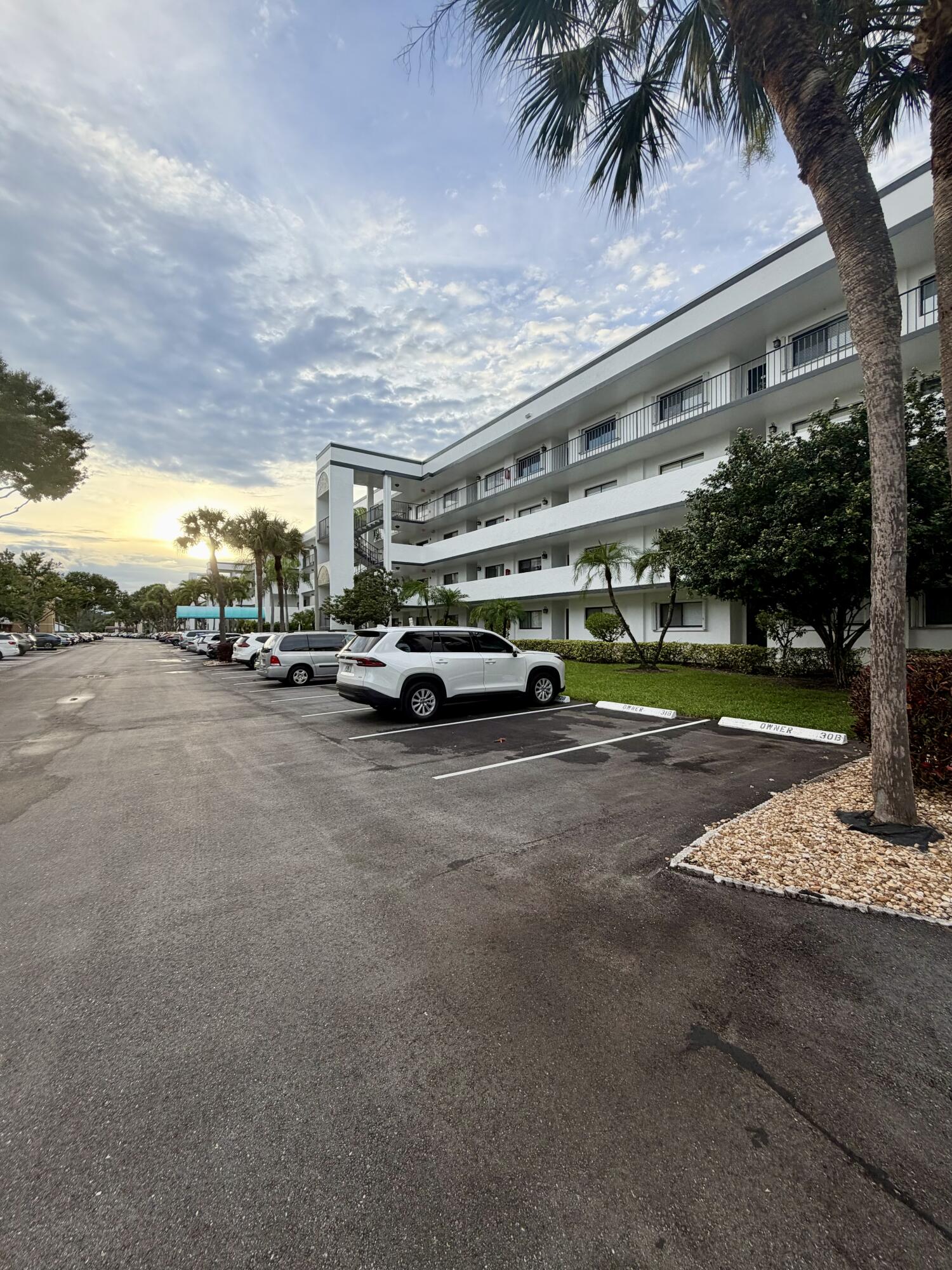 4725 LUCERNE LAKES E 214