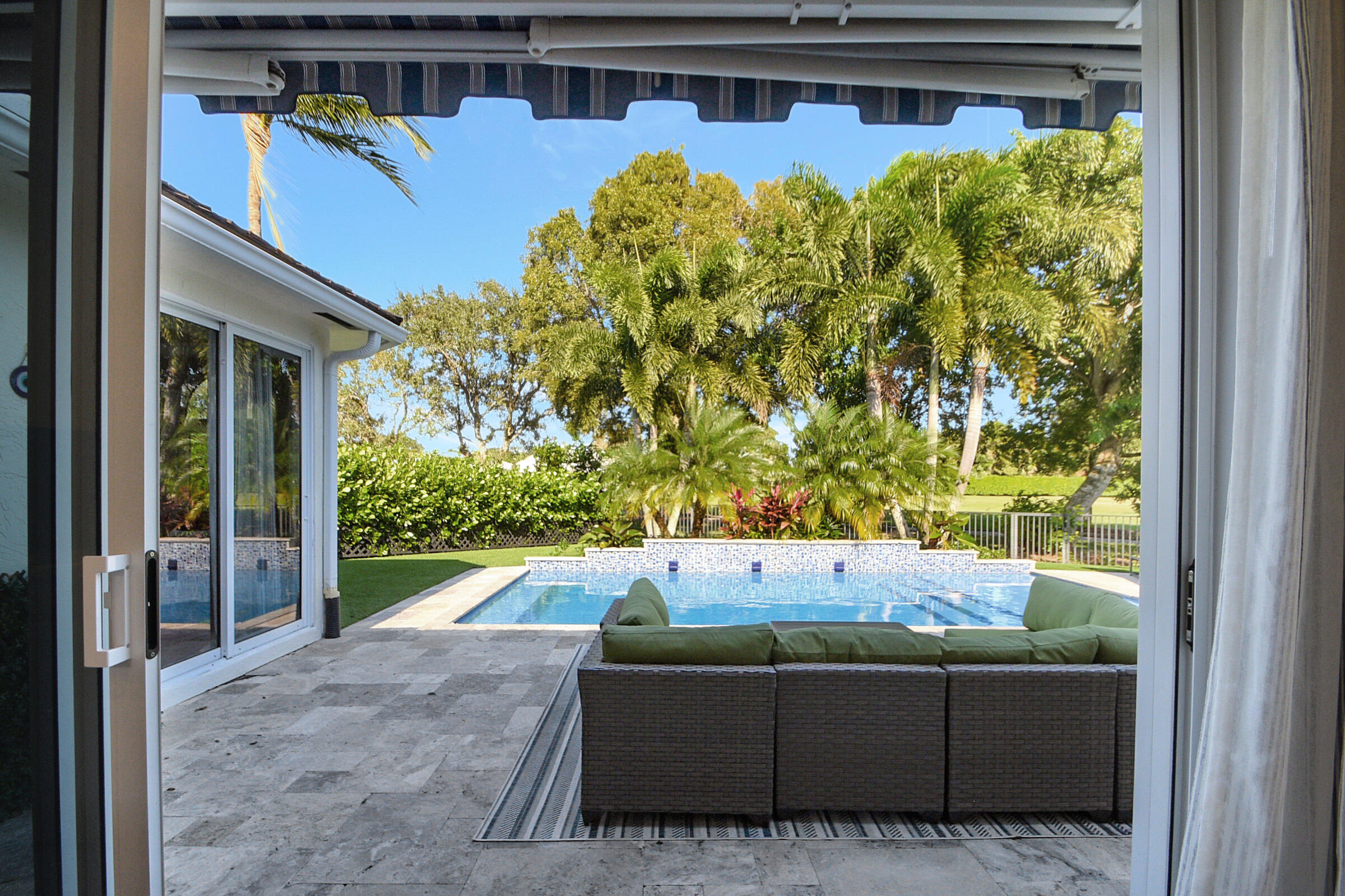 2490 Muir Circle