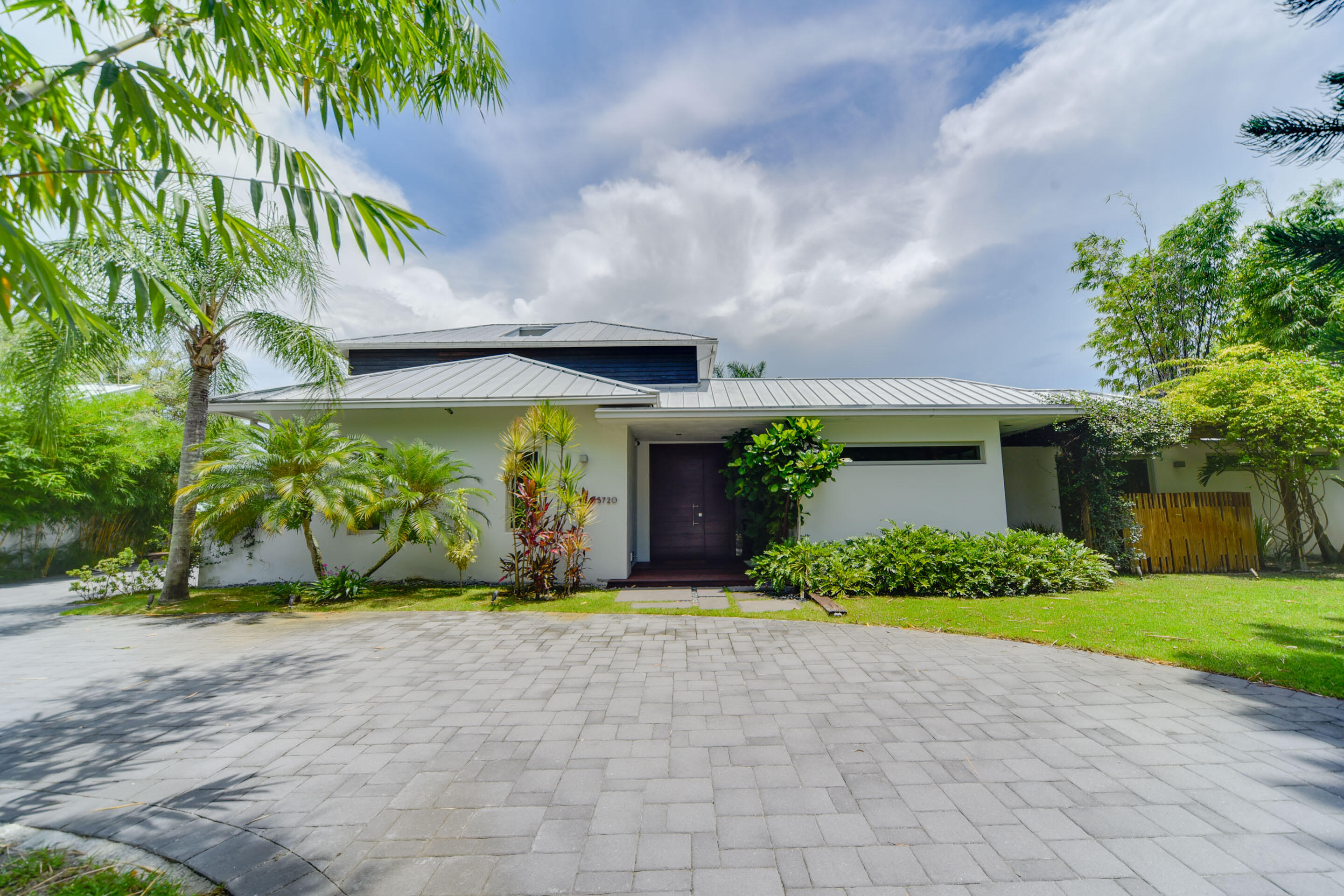 15720 Weatherly Road