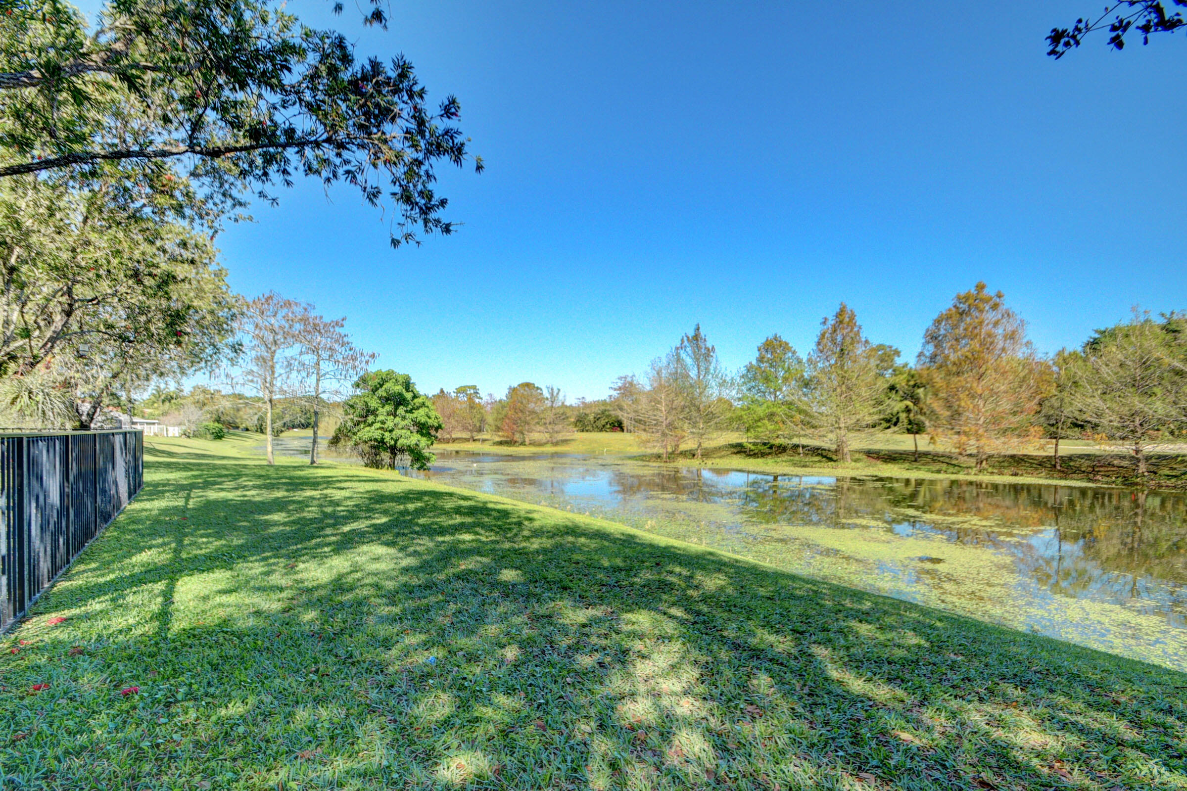 1616 S Club Drive