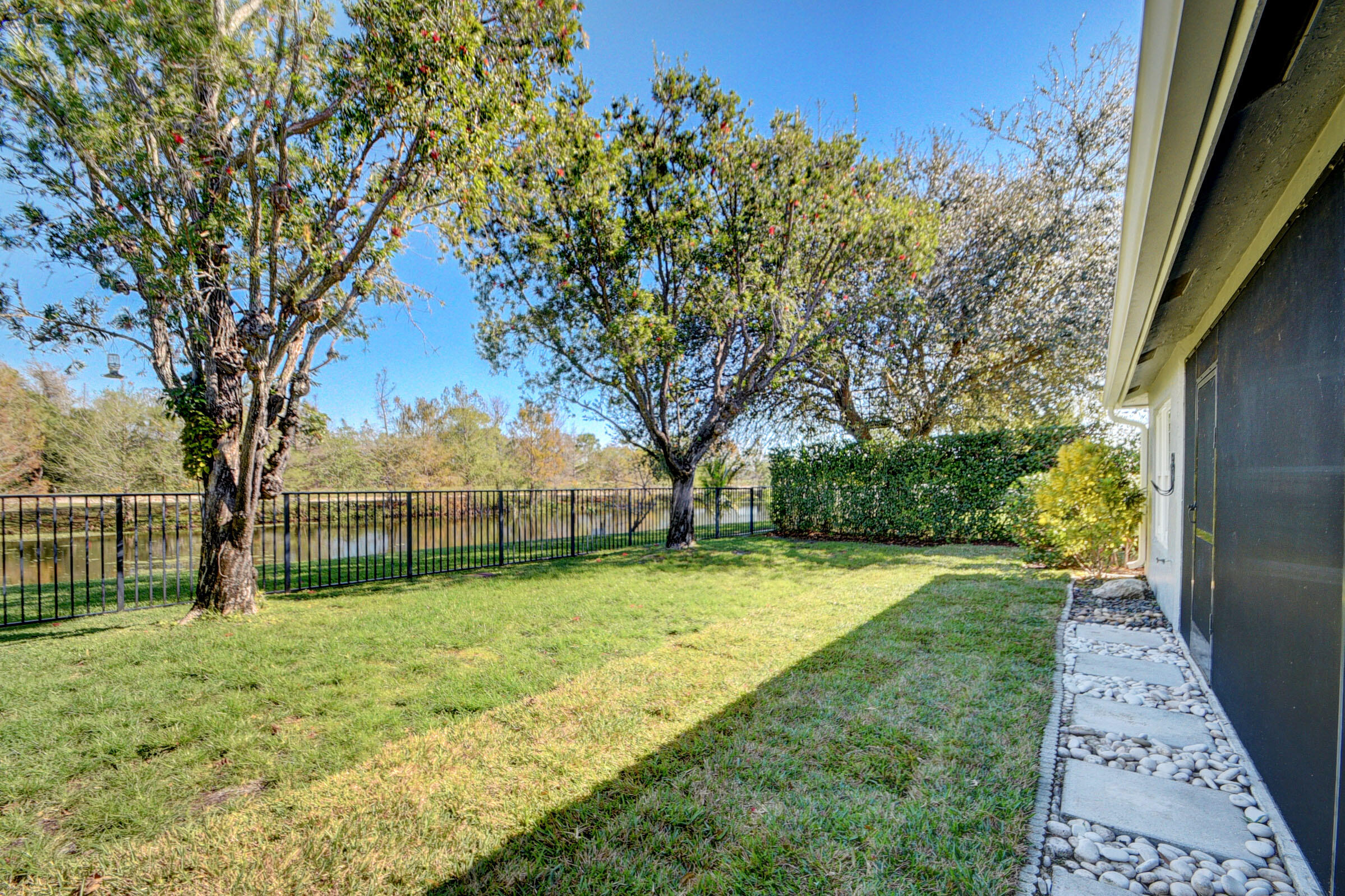 1616 S Club Drive