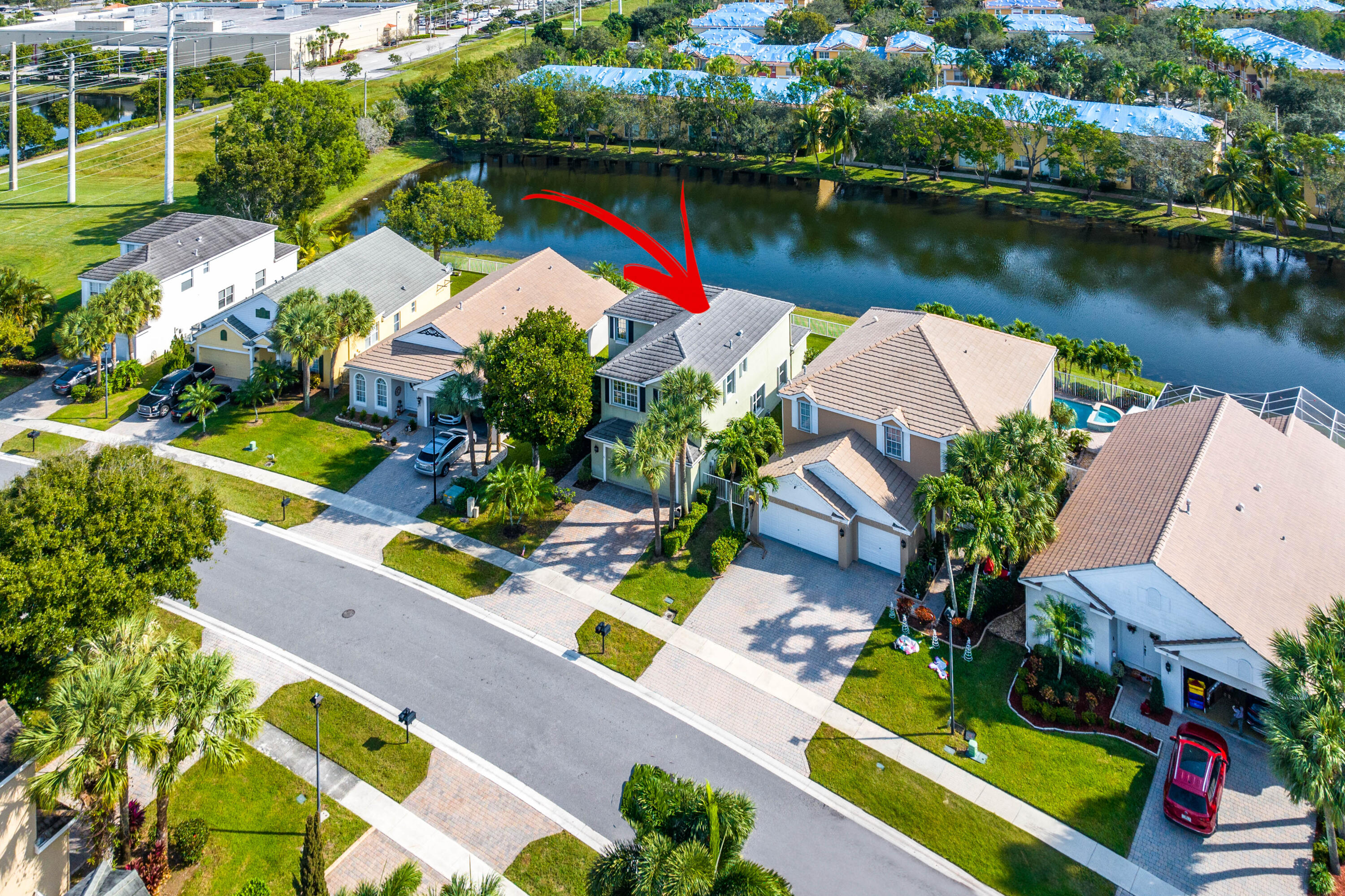 152 Kensington Way