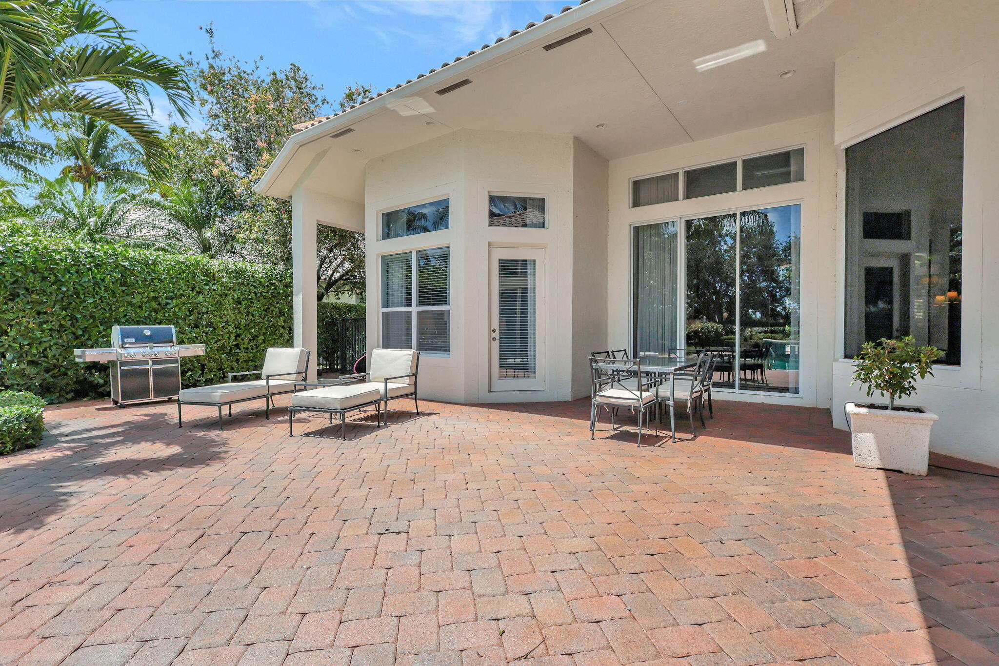 12390 Sunnydale Drive
