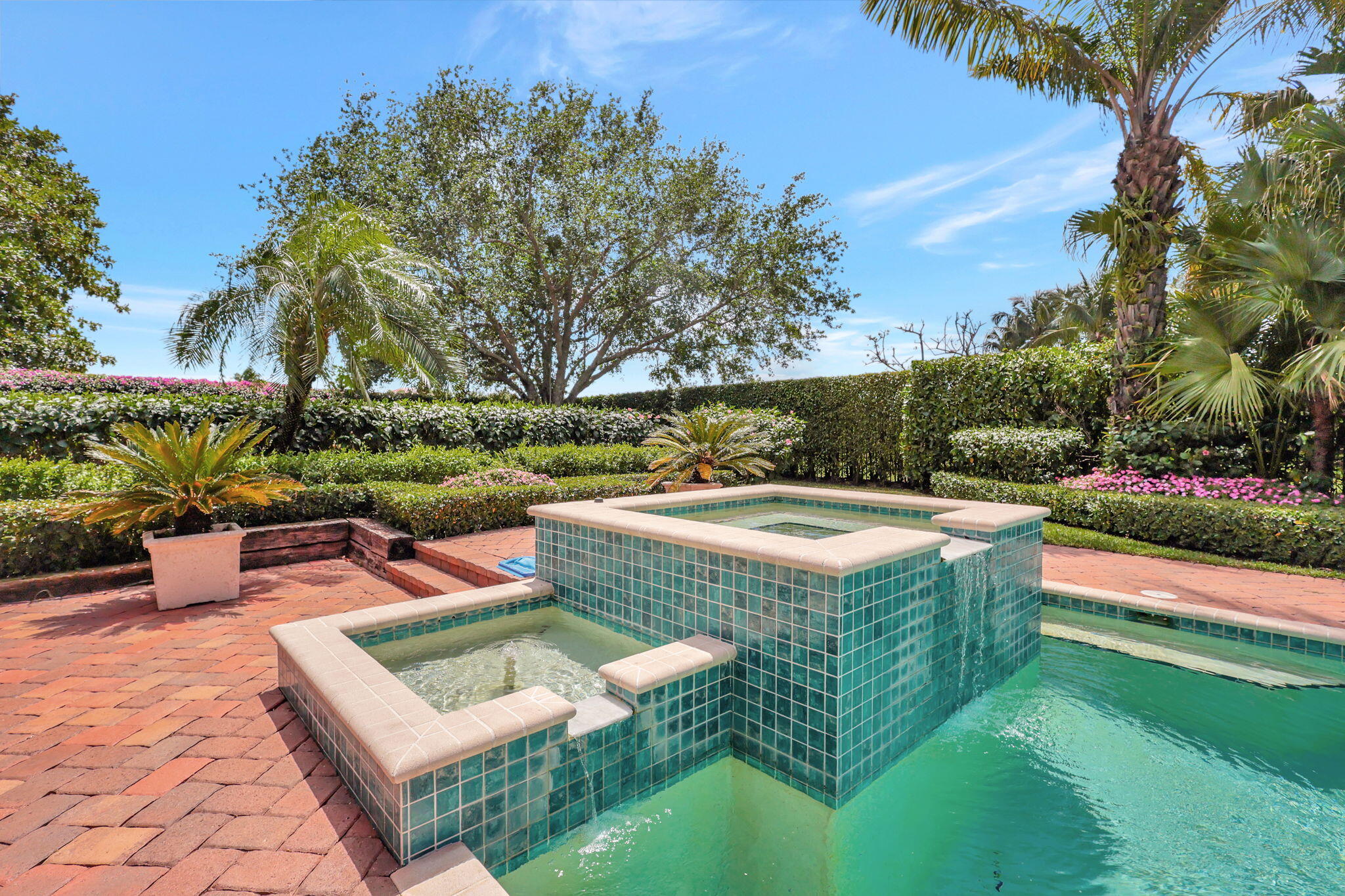12390 Sunnydale Drive