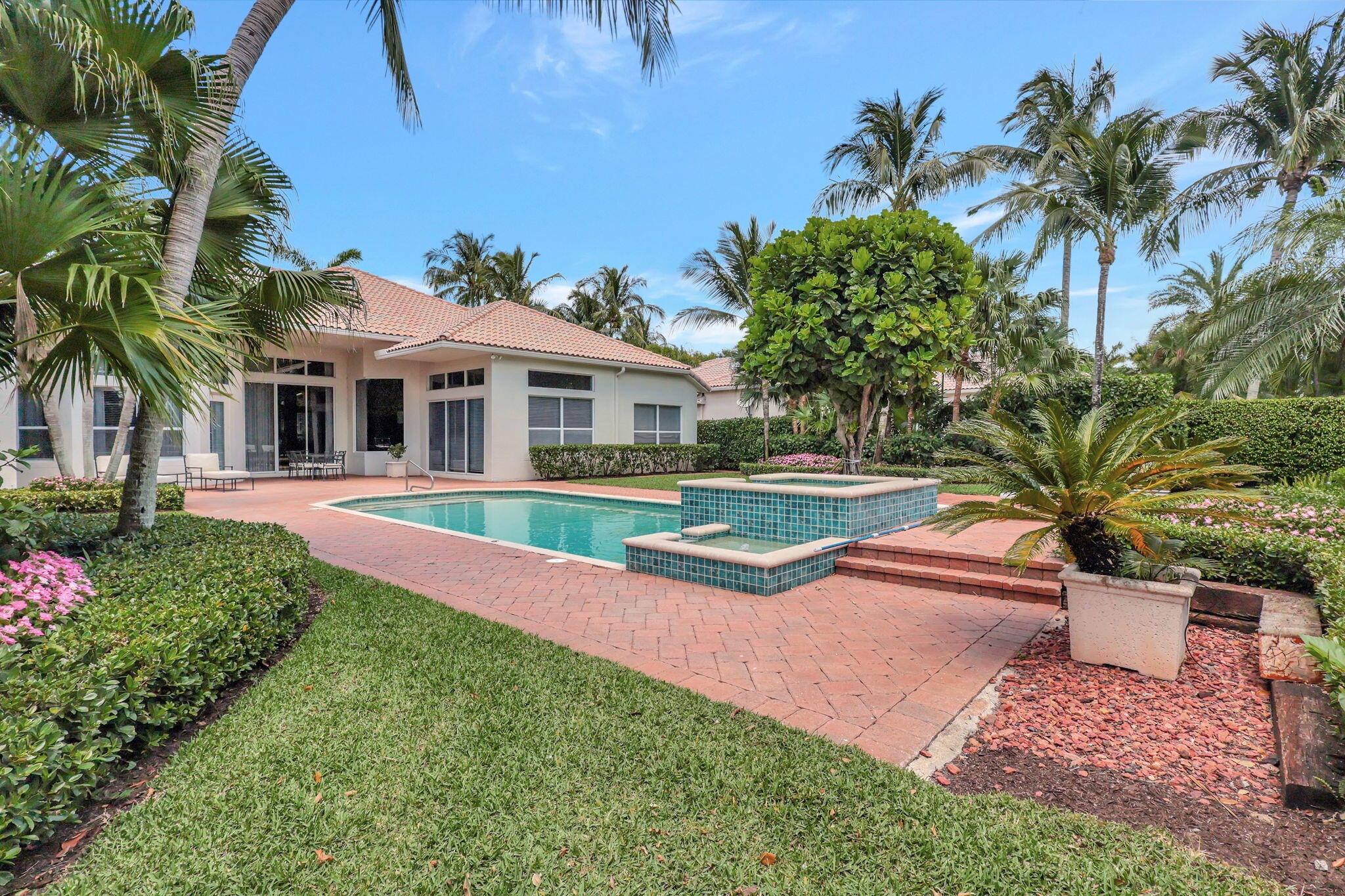 12390 Sunnydale Drive
