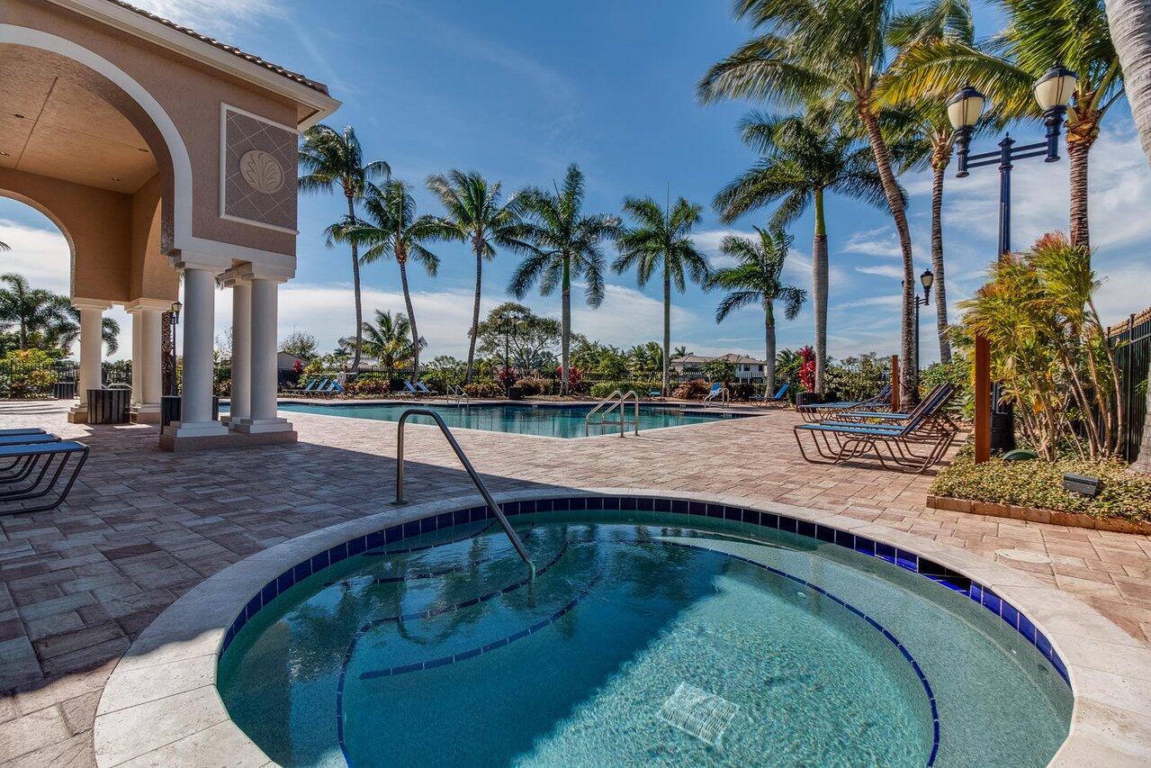 11803 Osprey Pointe Circle