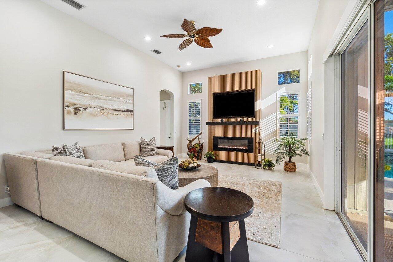 11803 Osprey Pointe Circle