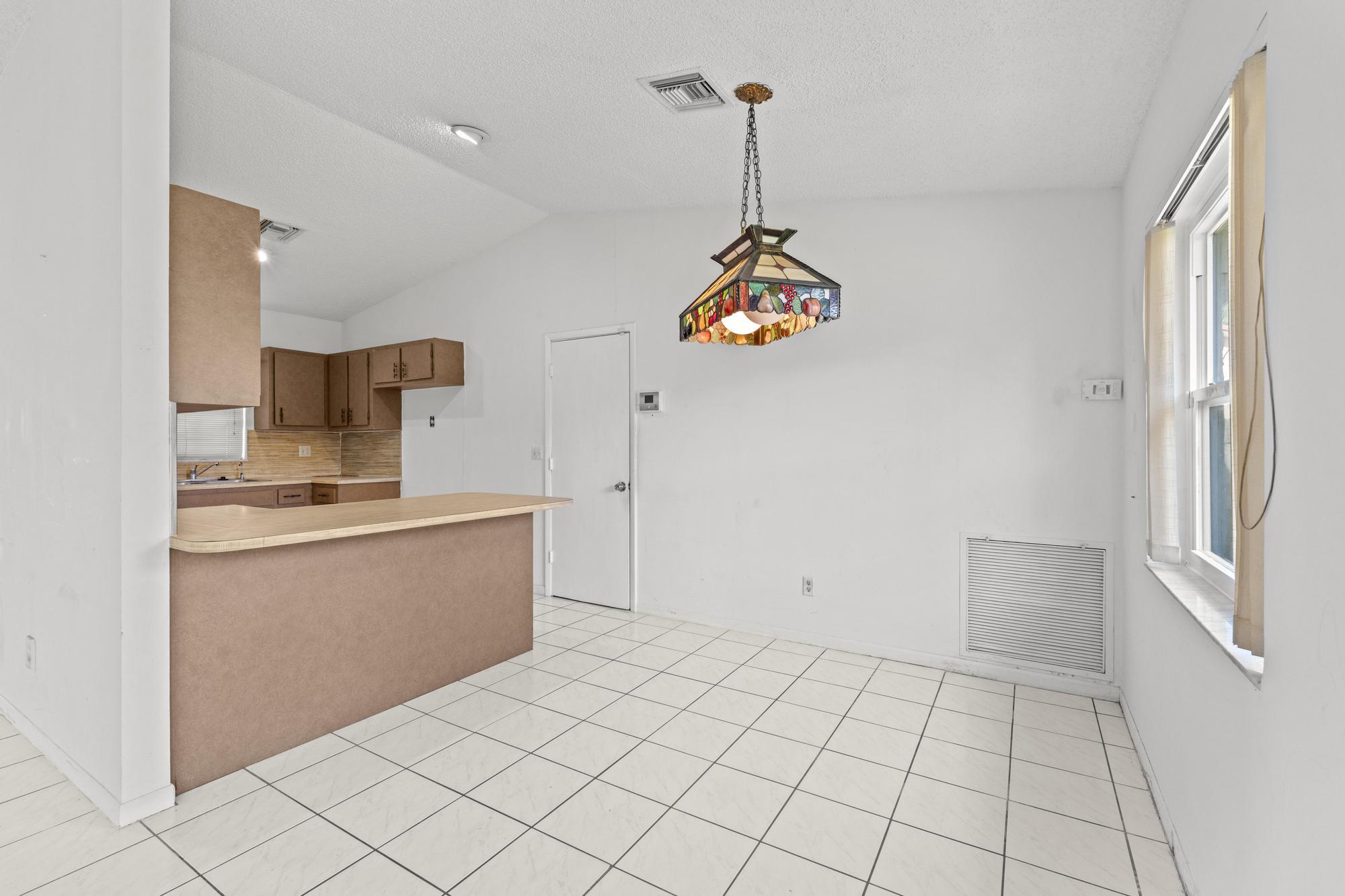 8501 NW 44 Court